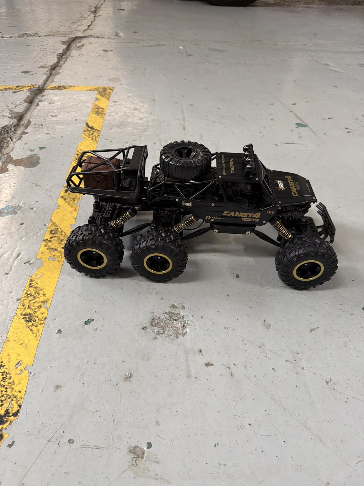 Jiakora RC Cars Remote Control Car 1:12 Off Road Truck, Metal Shell LED Headlights Offroad Monster RC Truck, 4x4 All Terrain Hobby RC Cars Toys for Boys Kids Adults Gifts 8-12 customer photo 2