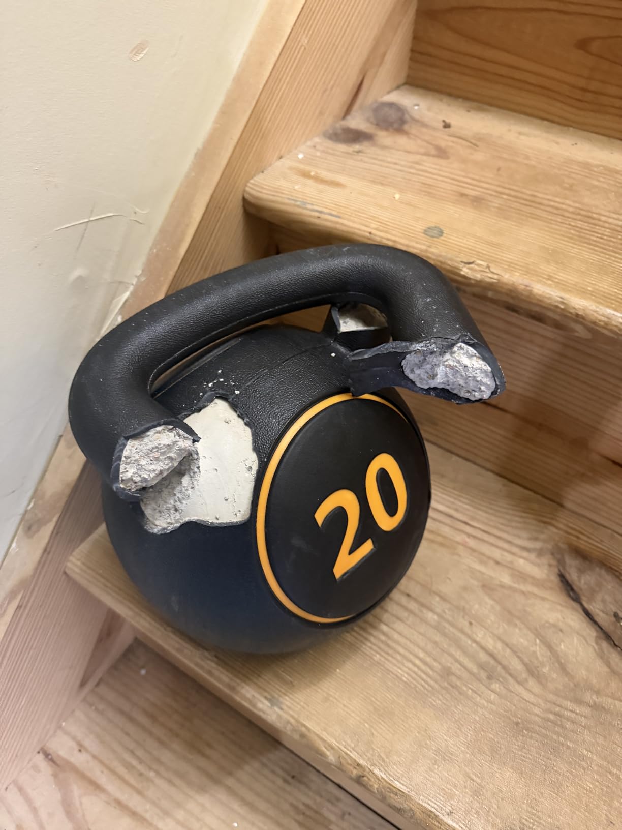 F2C Kettlebell Sets 4 Piece Strength Training KettleBells Weight Set 5lb, 10lb, 15lb, 20lb HDPE Coated Concrete Kettle bell Core Training or Women & Men for Full Body Workout & Exercise Fitness customer photo 1