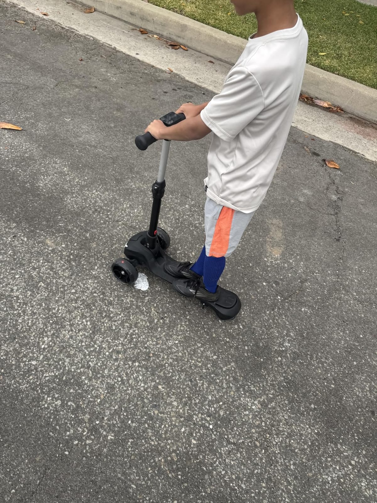 Electric Scooter for Kids w/150W Powerful Motor, Thumb Throttle, LCD Screen, Bluetooth, Light-Up Stem Deck & Wheels, 3 Adjustable Heights, 5MPH Safe Speed, 3 Wheel Electric Scooter for Kids customer photo 1