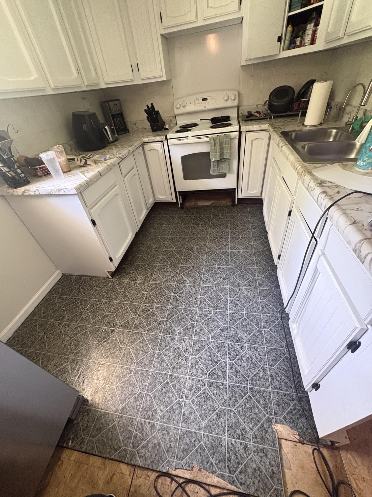 Peel and Stick Floor Tile Wood Plank Look, Self-Adheisve Vinyl Flooring customer photo 1