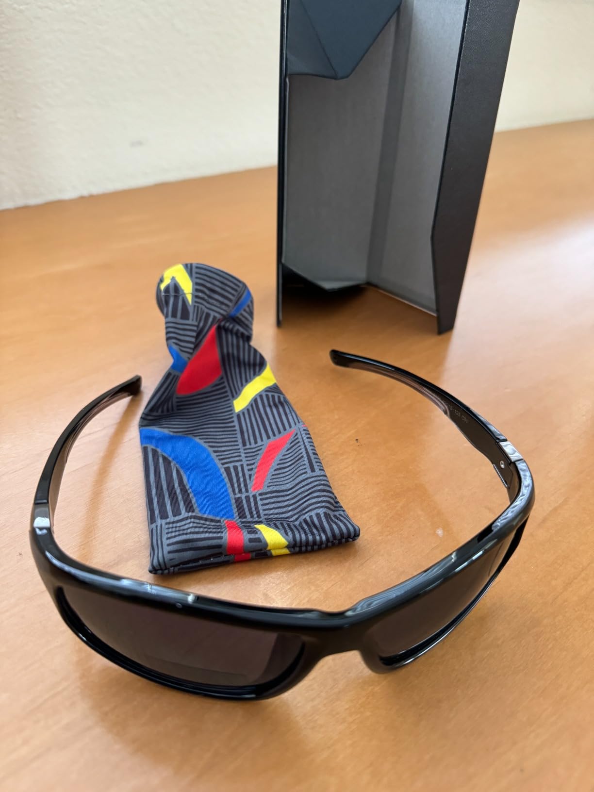 SKYFUEN Polarized Bifocal Reading Sunglasses,TR90 Wrap Sports Bifocal Build-In Sun Readers, Fishing/Driving customer photo 1