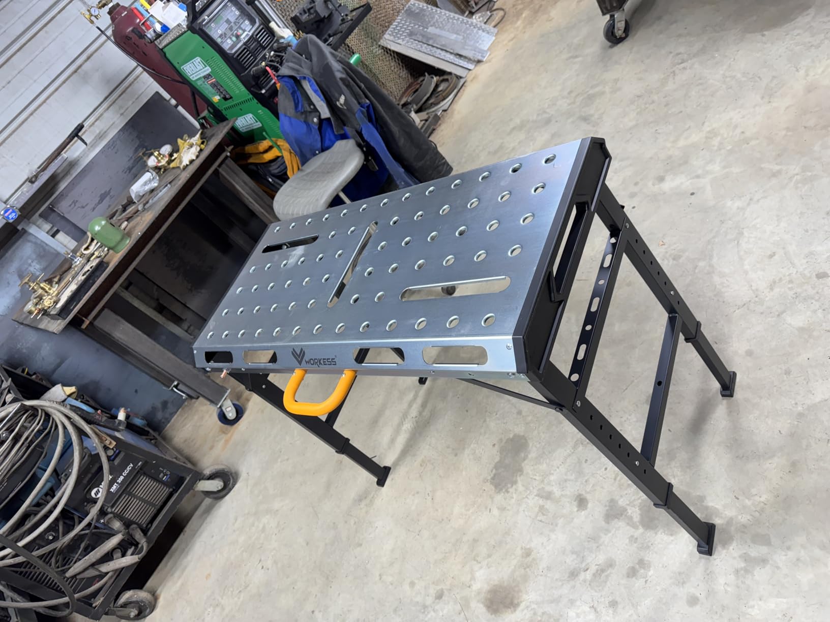 WORKESS Metal Welding Table Folding 1000 lbs Load Capacity Heavy Duty Steel Construction Workbench for Welding Adjustable 7 Level Height customer photo 1