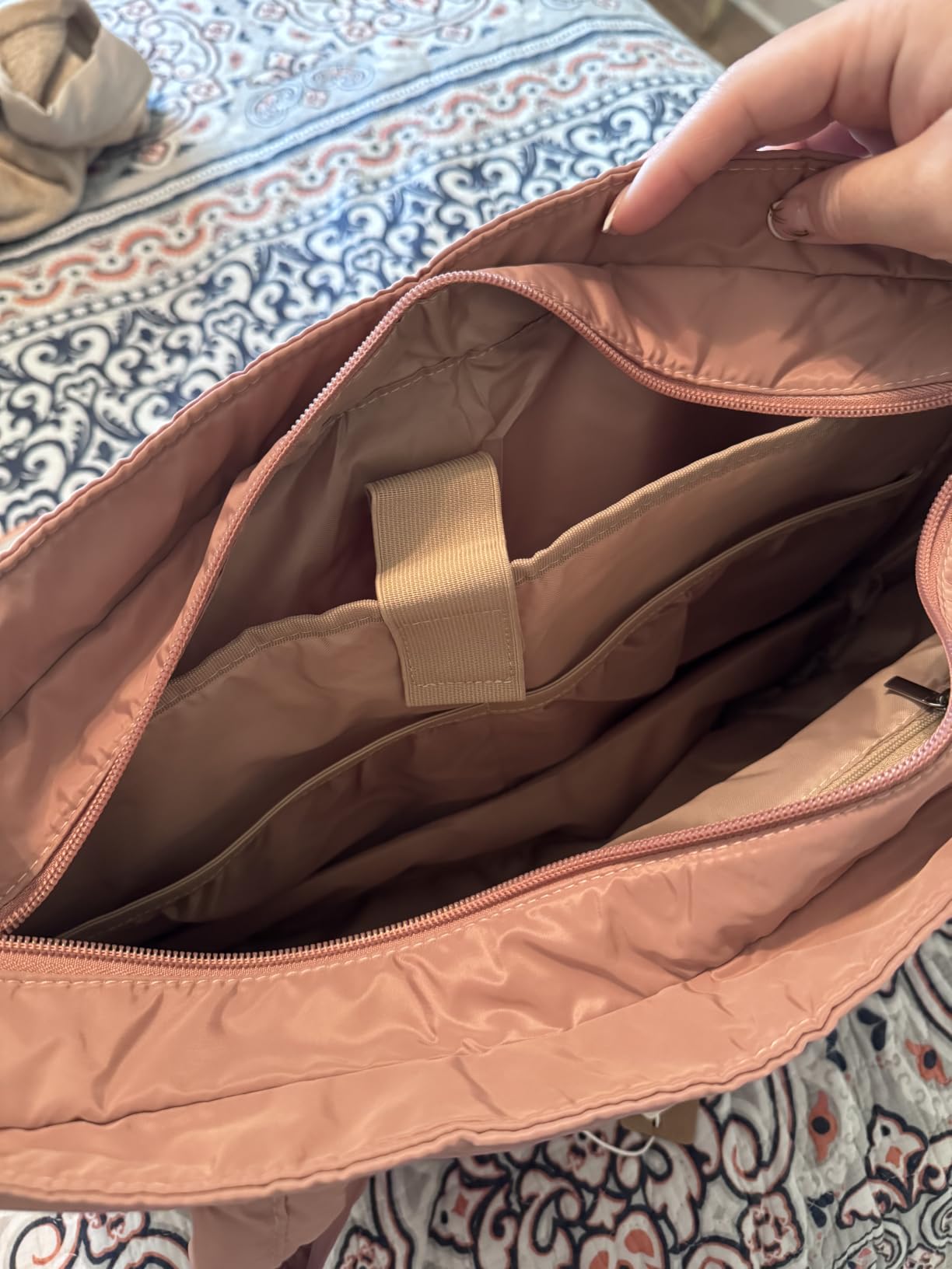 BAGSMART Puffy Tote Bag for Women, Lightweight Work Tote Handbag customer photo 2