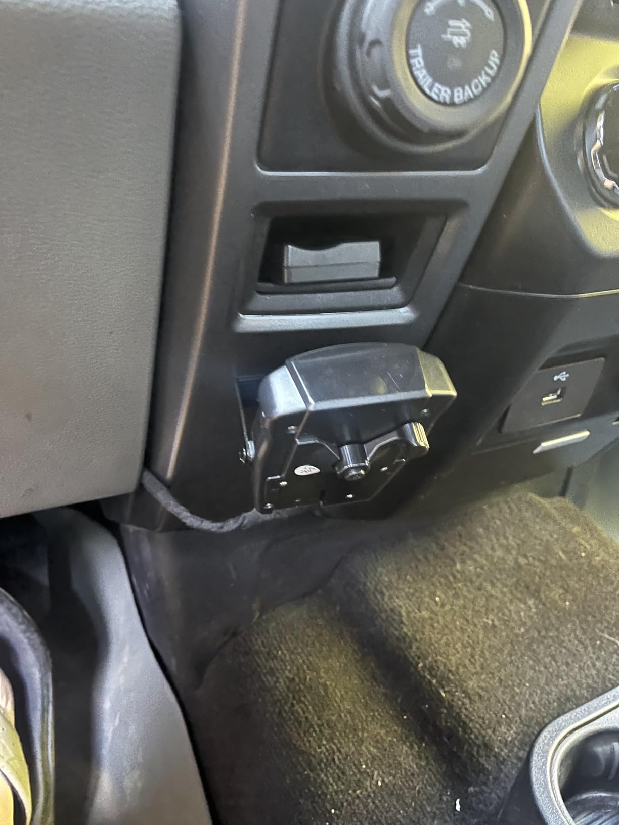 briidea Trailer Brake Controller, Time-Delay Brake Controller for 1-4 Axle Trailers, Safety Protection with Overload/Short-Circuit Alerts for Light-Duty & Occasional Towing customer photo 2