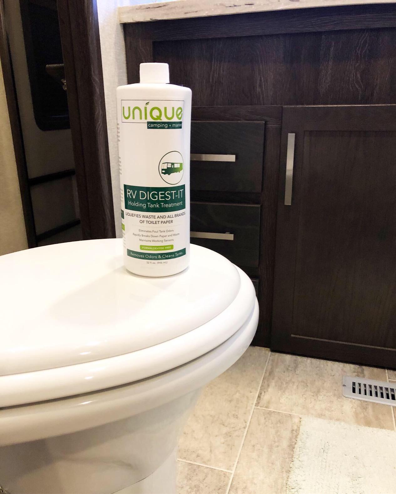 Unique RV Toilet Treatment, RV Digest-It Ultra Liquid, 32 Uses customer photo 2