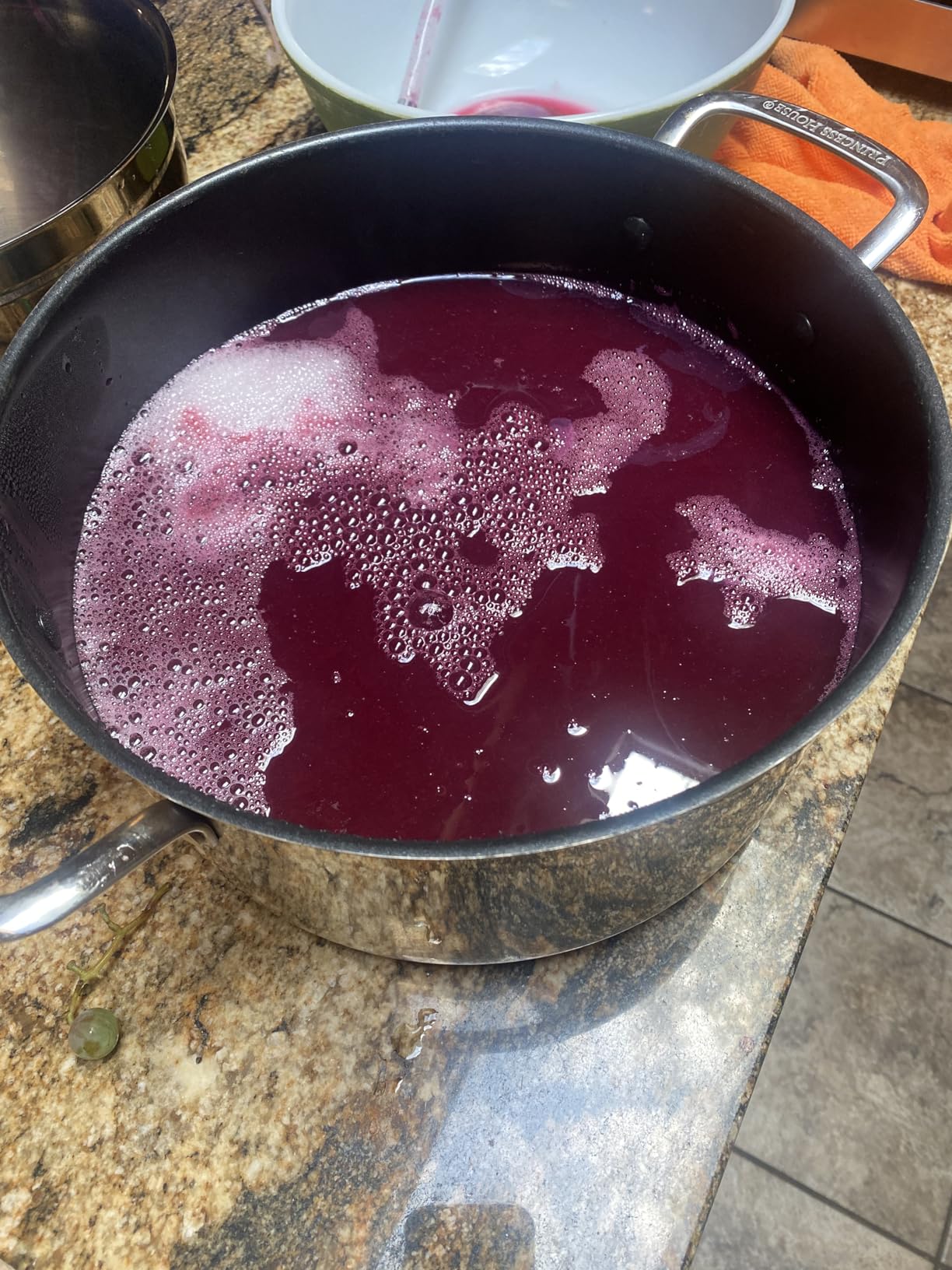VIVOHOME Stainless Steel Steam Juicer for Canning Fruit and Grape Juice customer photo 2