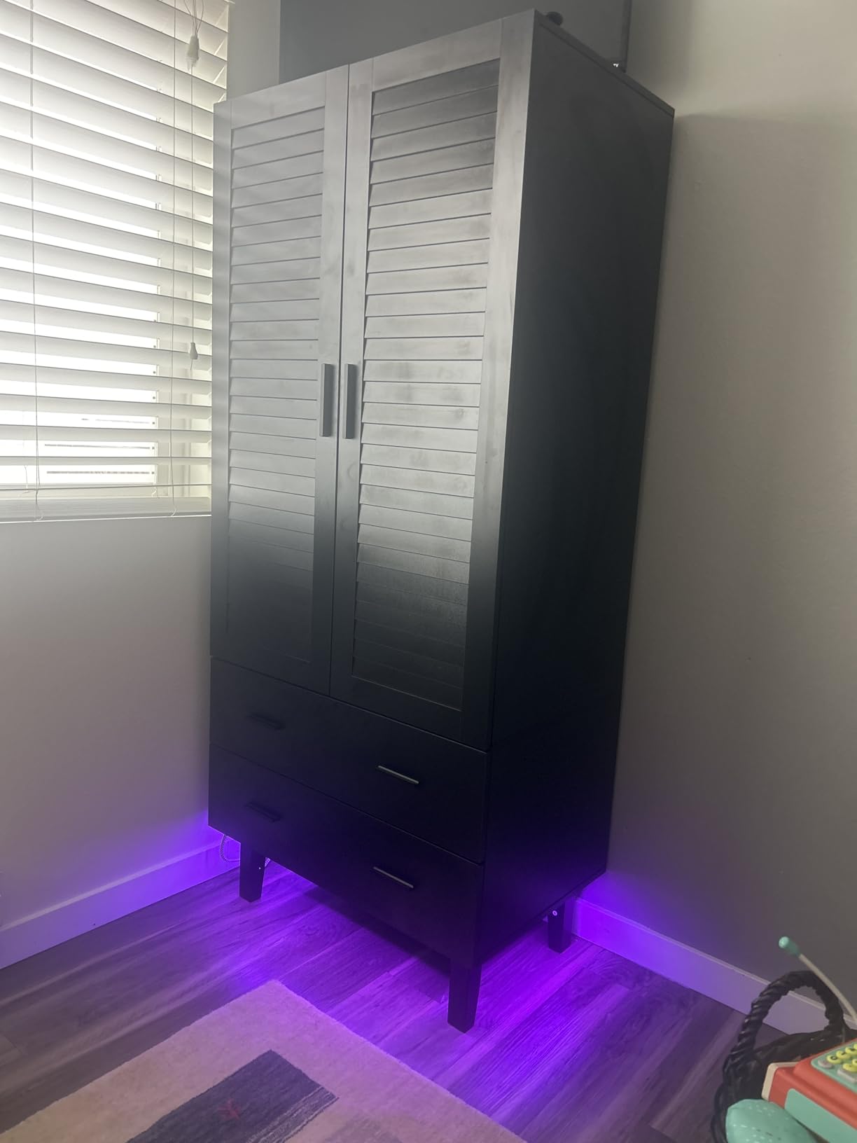 jiteentarou 4 Door Armoire Wardrobe Closet Cabinet with Drawers and LED Lights, Multi-Tier Shelves, Hanging Rod & 4 Louver Doors, Large Capacity Storage Wardrobe Armoire for Bedroom(4 Doors White) customer photo 1