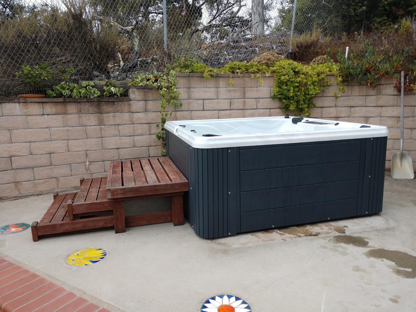 Destination Outdoor Hot Tub, 6-Person 59-Jet 80-Port 4-Pump Non-Lounger Spa with Waterfall Arch and Bluetooth Stereo by Aqualife by Strong Spas, Grey customer photo 1