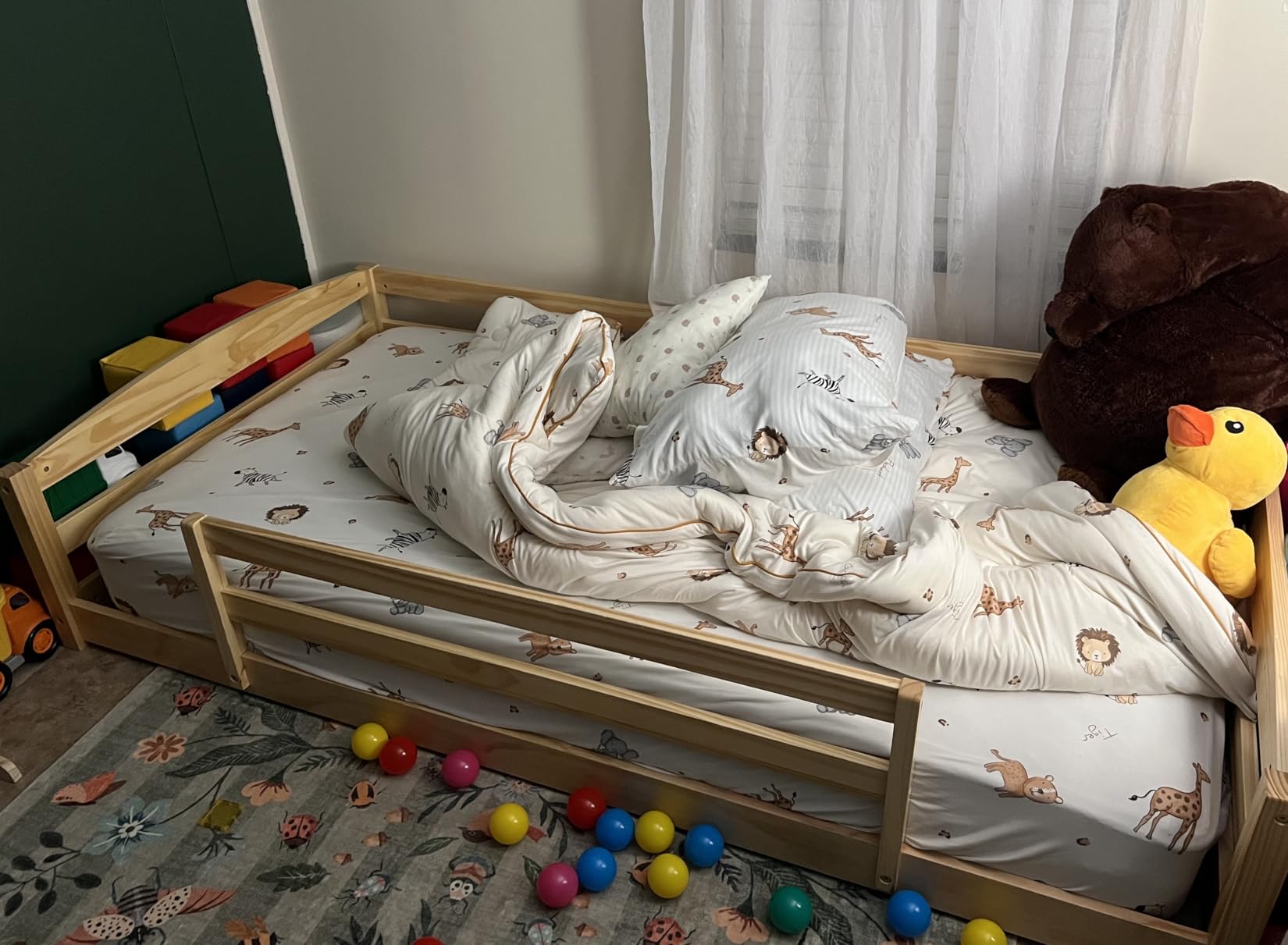 Twin Floor Bed with Safety Guardrails, 2 Openings and 14 supportive slats customer photo 2