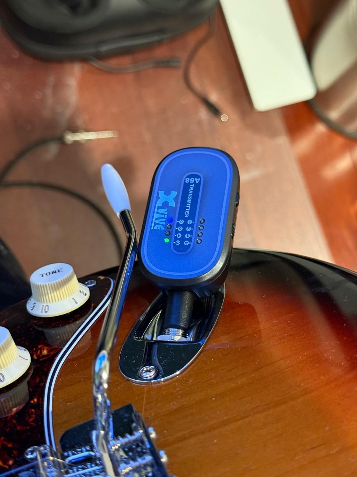 Xvive A58 Wireless Guitar System 5.8GHz Wireless Guitar Transmitter Receiver for Active or Passive Pickup Electric/Acoustic Bass Guitar customer photo 1