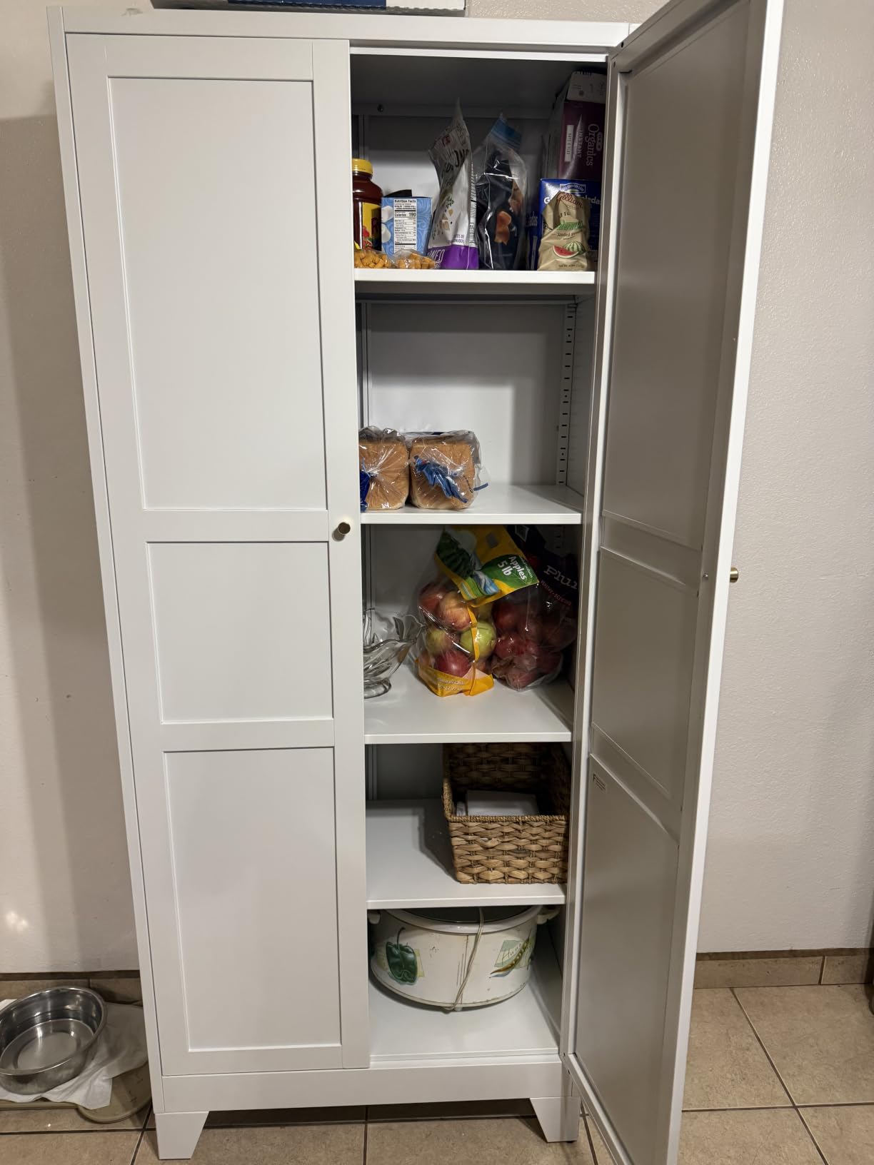 Letaya White Storage Cabinet with Adjustable Shelves-Metal Home Kitchen Pantry Cabinets with Doors,Organization Locker for Cupboard/Bedroom/Dining/Living/Bathroom/Office/Garage Room customer photo 1