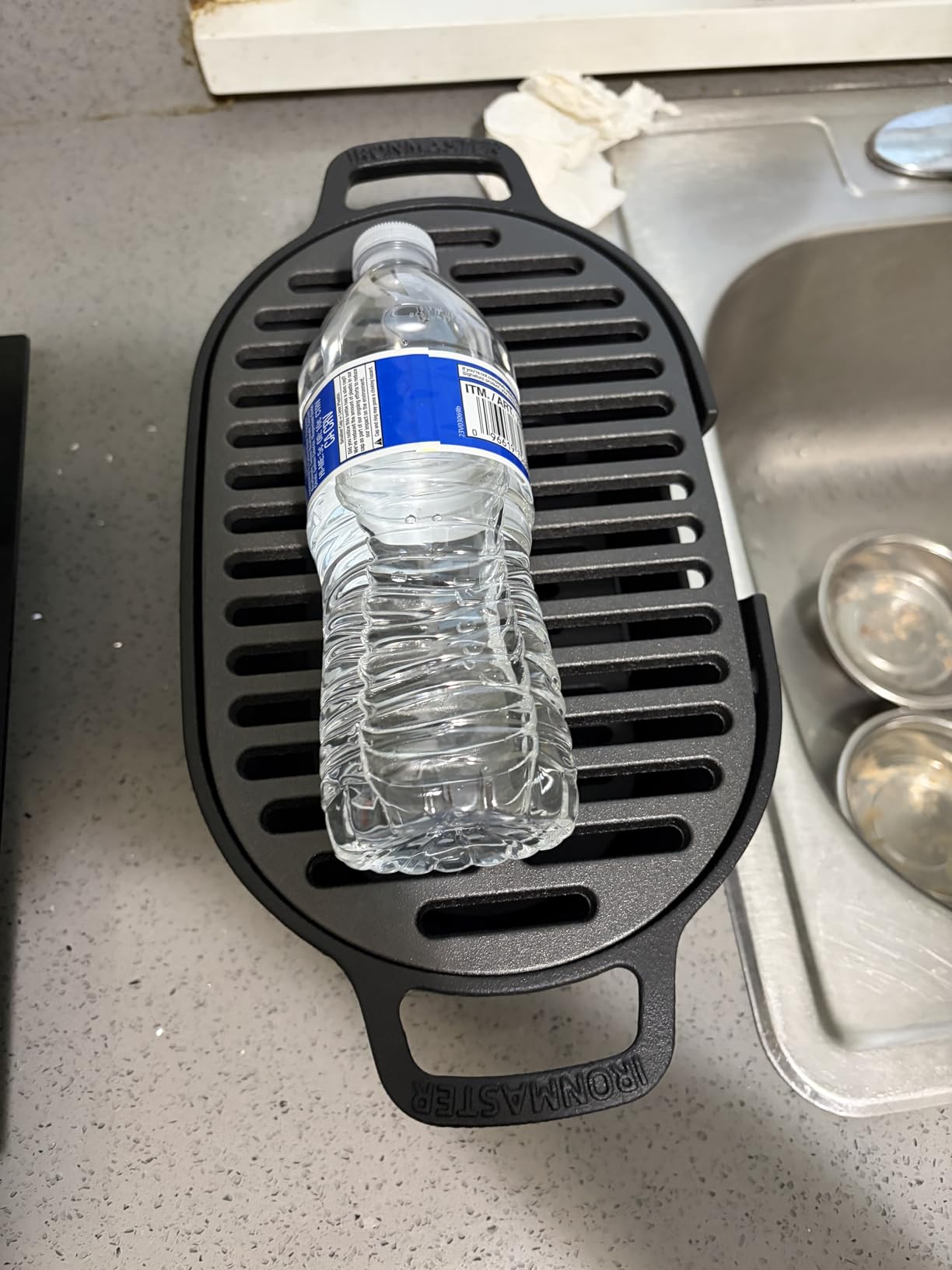 IRONMAX Mini Hibachi Grill Outdoor, Portable Small Charcoal Grill and Tabletop Cast Iron Skillet, 100% Cast Iron, Durable, Camping BBQ Grill Grate 11