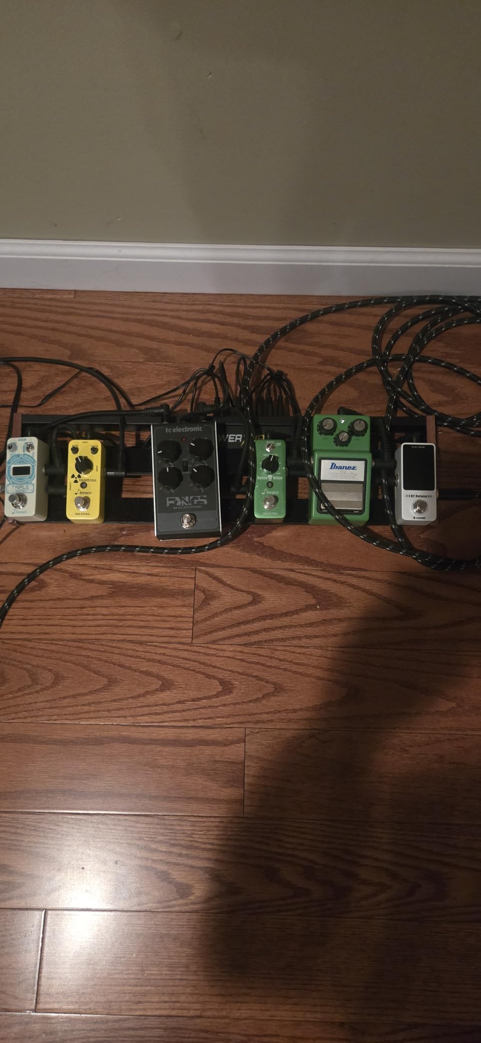 Donner Guitar Pedal Board with Built-in Power Supply customer photo 1