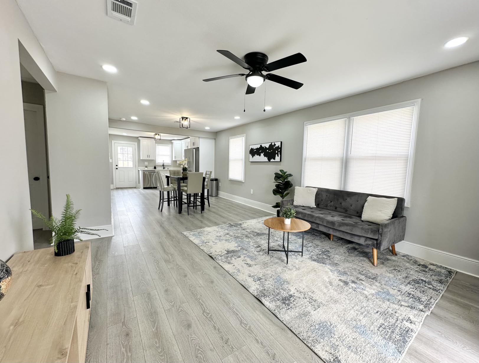 FAMIDGE Coffee Table, 23.6