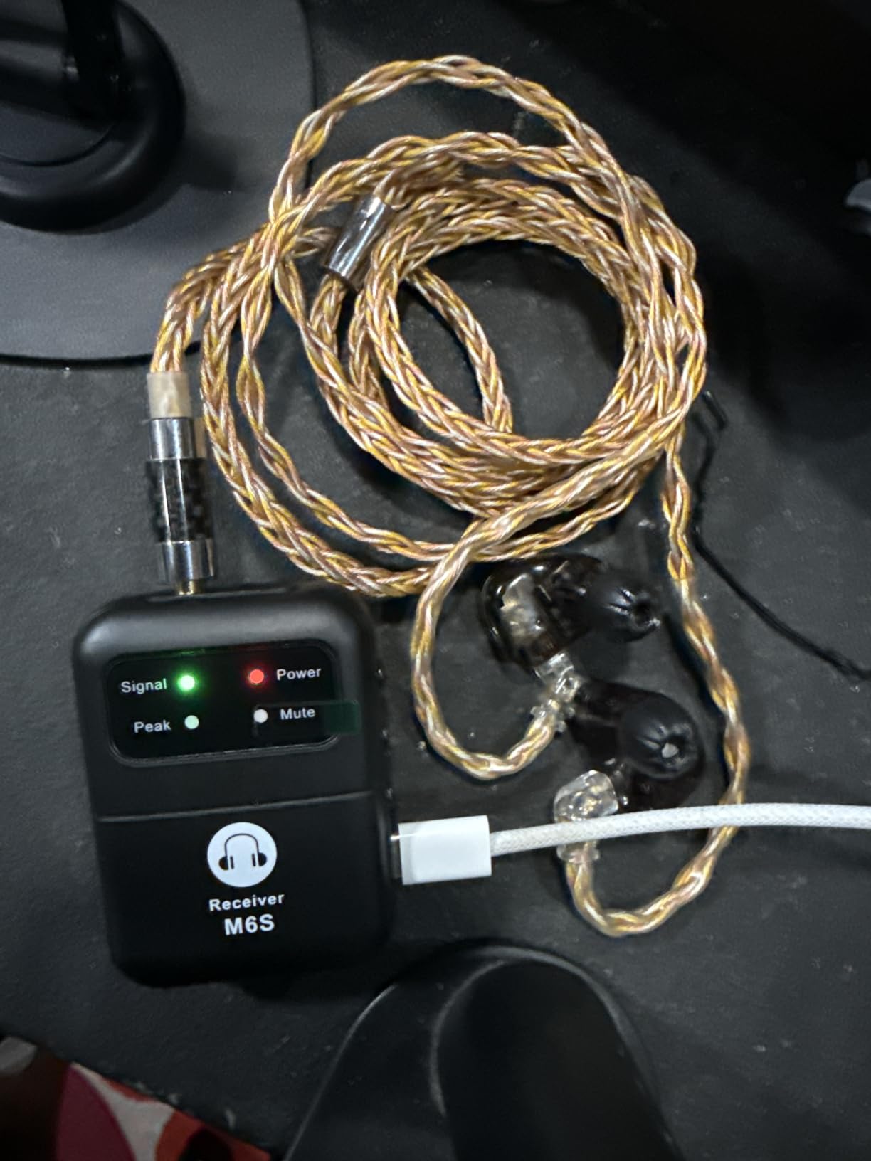 Wireless in Ear Monitor System, 2.4G Stereo Wireless IEM System with Beltpack Transmitter Receiver Auto-Pairing, 164ft for Studio, Band, Live Performance customer photo 2