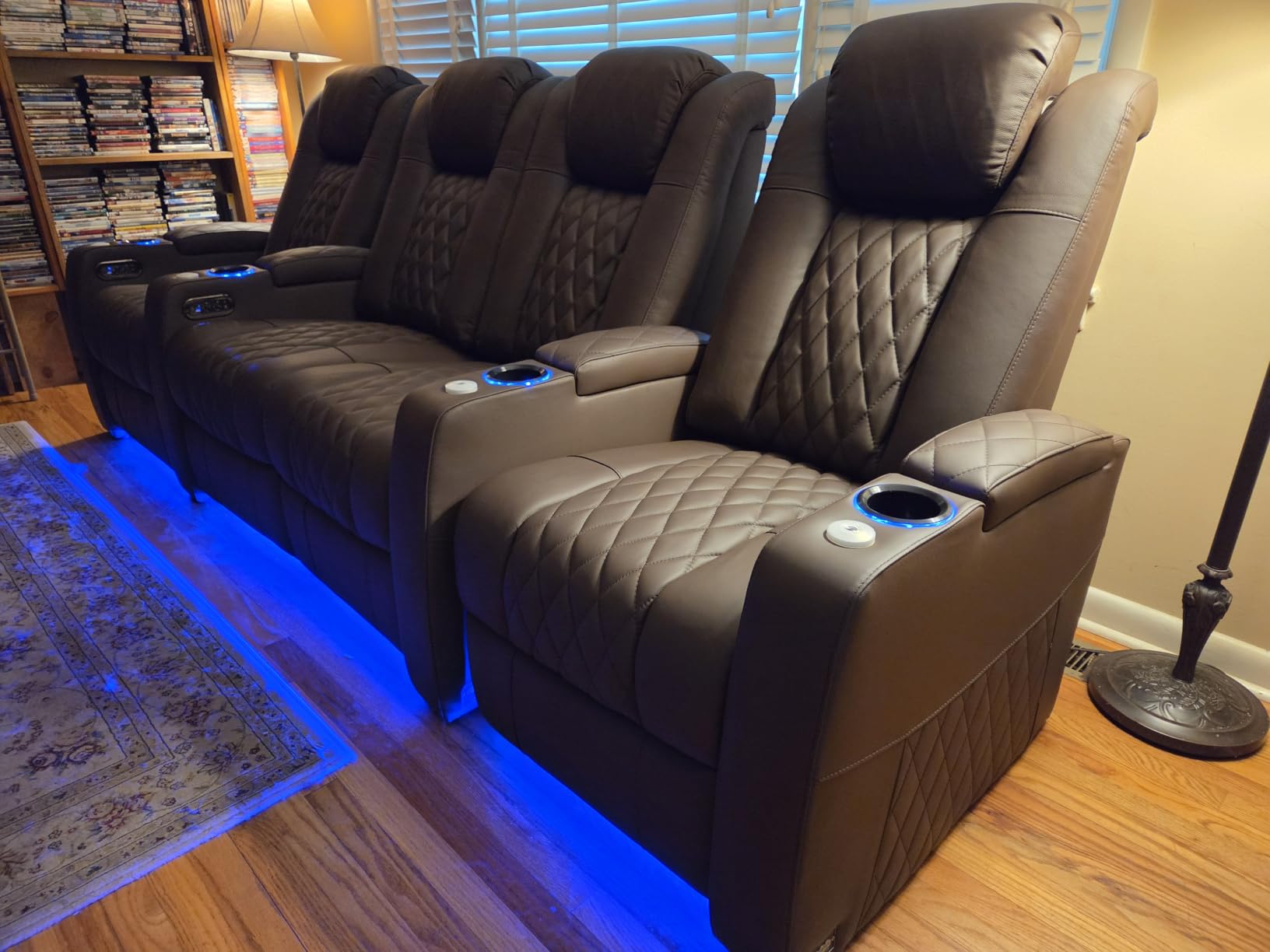 comfiroom Top-Grain Leather Home Theater Seating, Dual-Motor Power Recliner customer photo 2