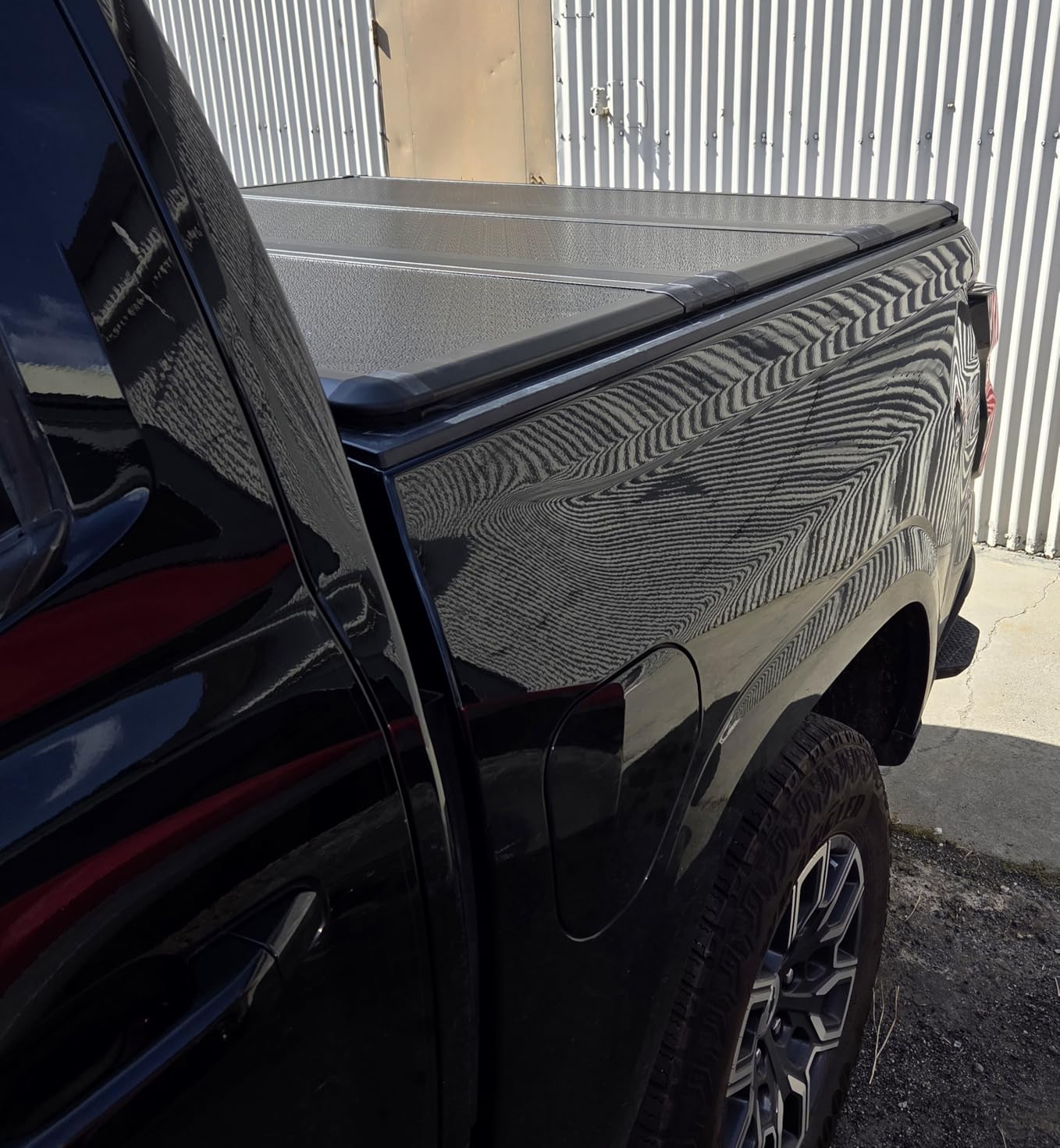Hard Bed Cover for 2023-2026 Chevy Colorado/GMC Canyon 5.2 FT customer photo 2