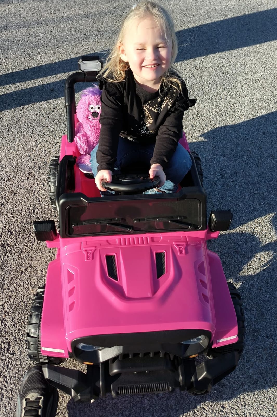 OLAKIDS Ride on Truck, 12V Battery Powered Electric Vehicle for Kids with Remote Control, Bluetooth, Power Display, LED Lights, Music Player, Ride on Toy for 3+ Boys Girls (Black) customer photo 1