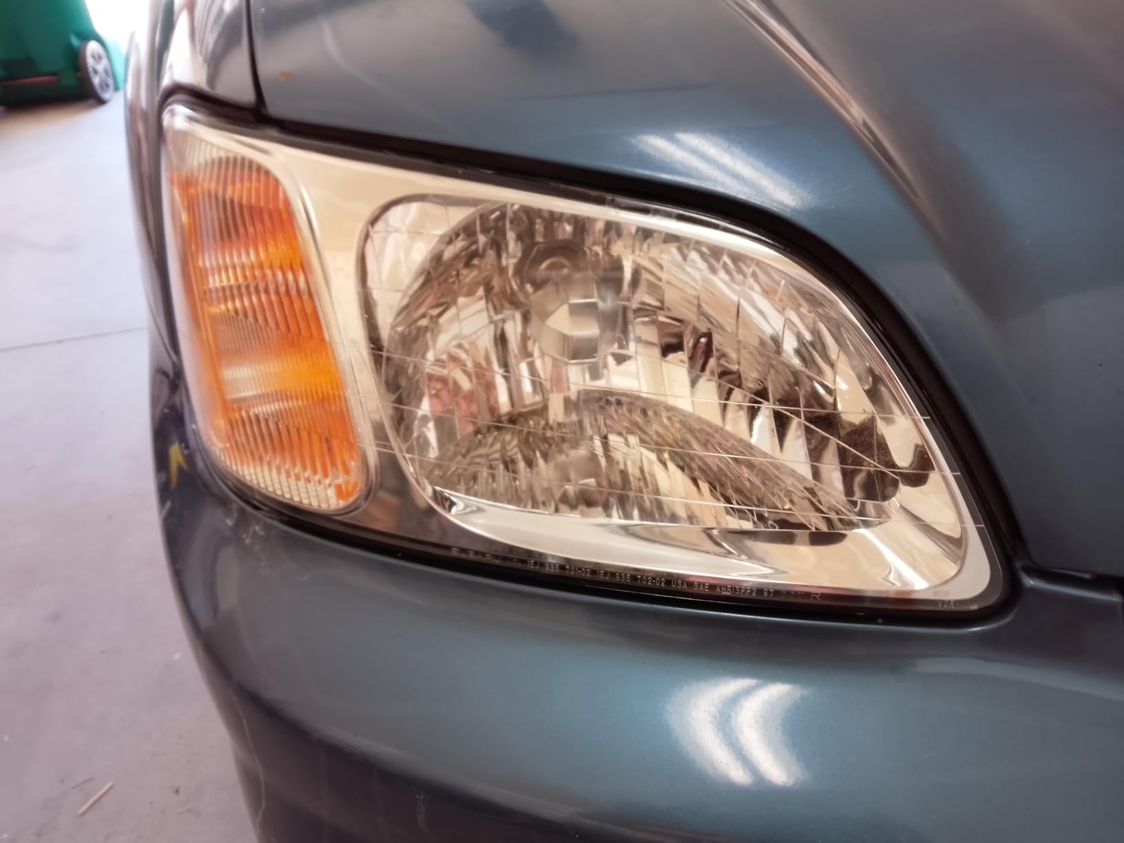 XPERTCHEMY Headlight Restoration Kit-Headlight Cleaner Removing The Heavy-Duty Yellowing, Clouding and Stains, Even Buffs Out Unsightly Hairline Scratches,No Power Tools Needed customer photo 1