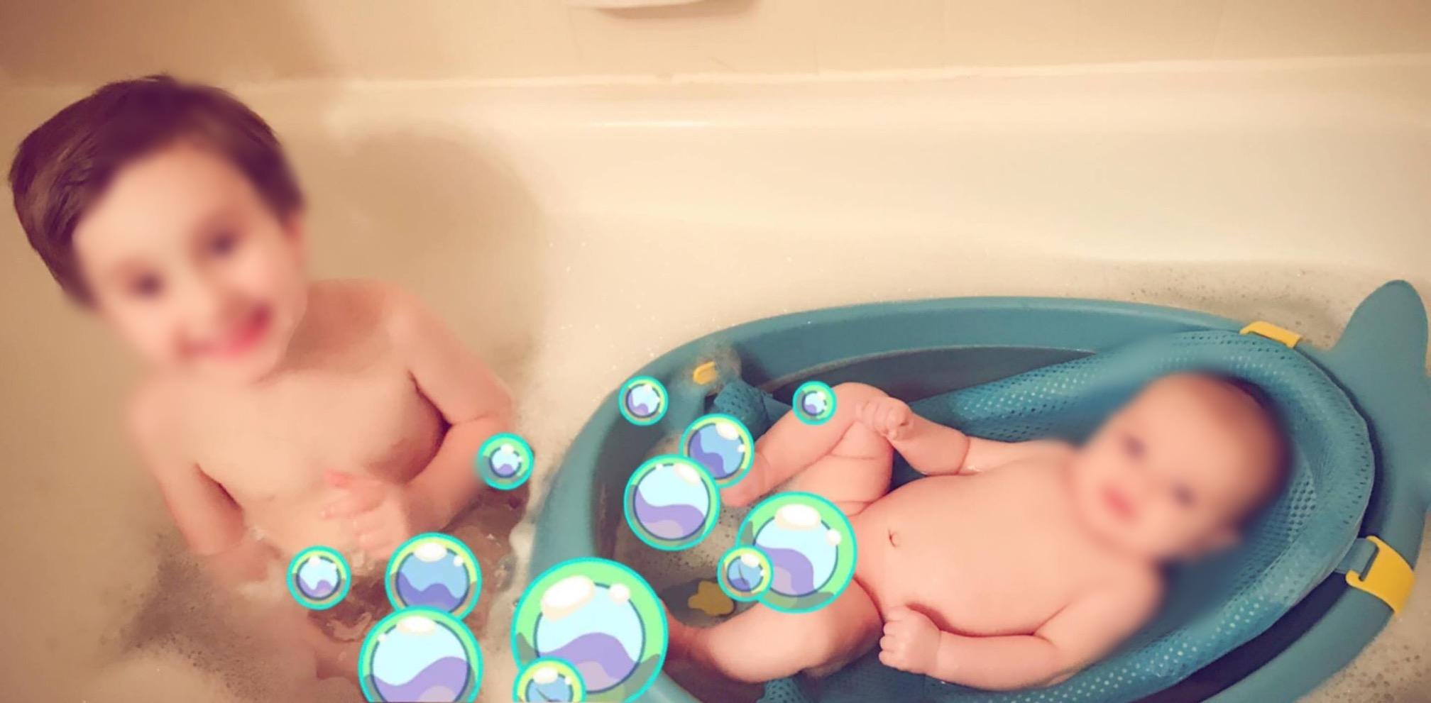 Skip Hop Baby Bath Tub 4-in-1 Grow with Baby Infant to Toddler Bathtub with Supportive Sling and Sit-Up Support Wave Age 0m+ customer photo 2
