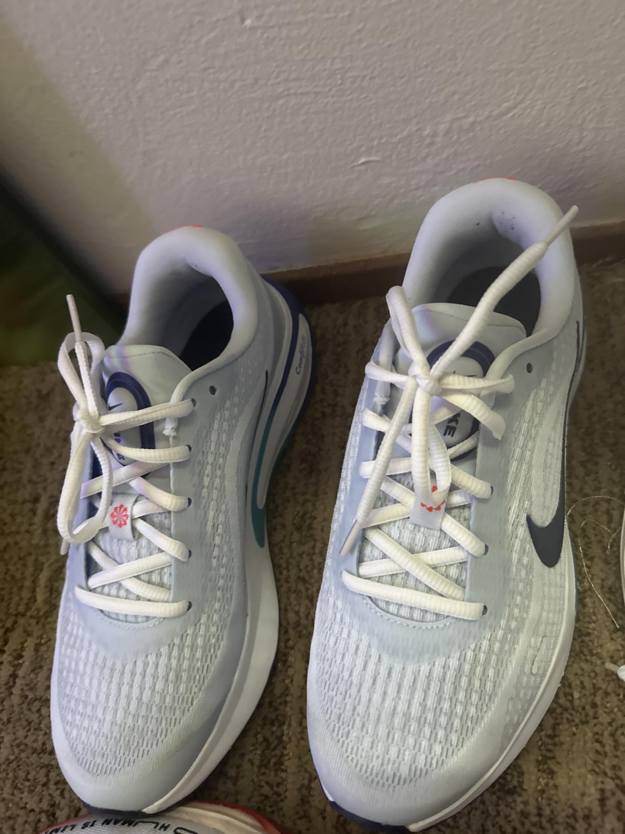 Nike Men's Journey Run Road Running Shoes customer photo 2