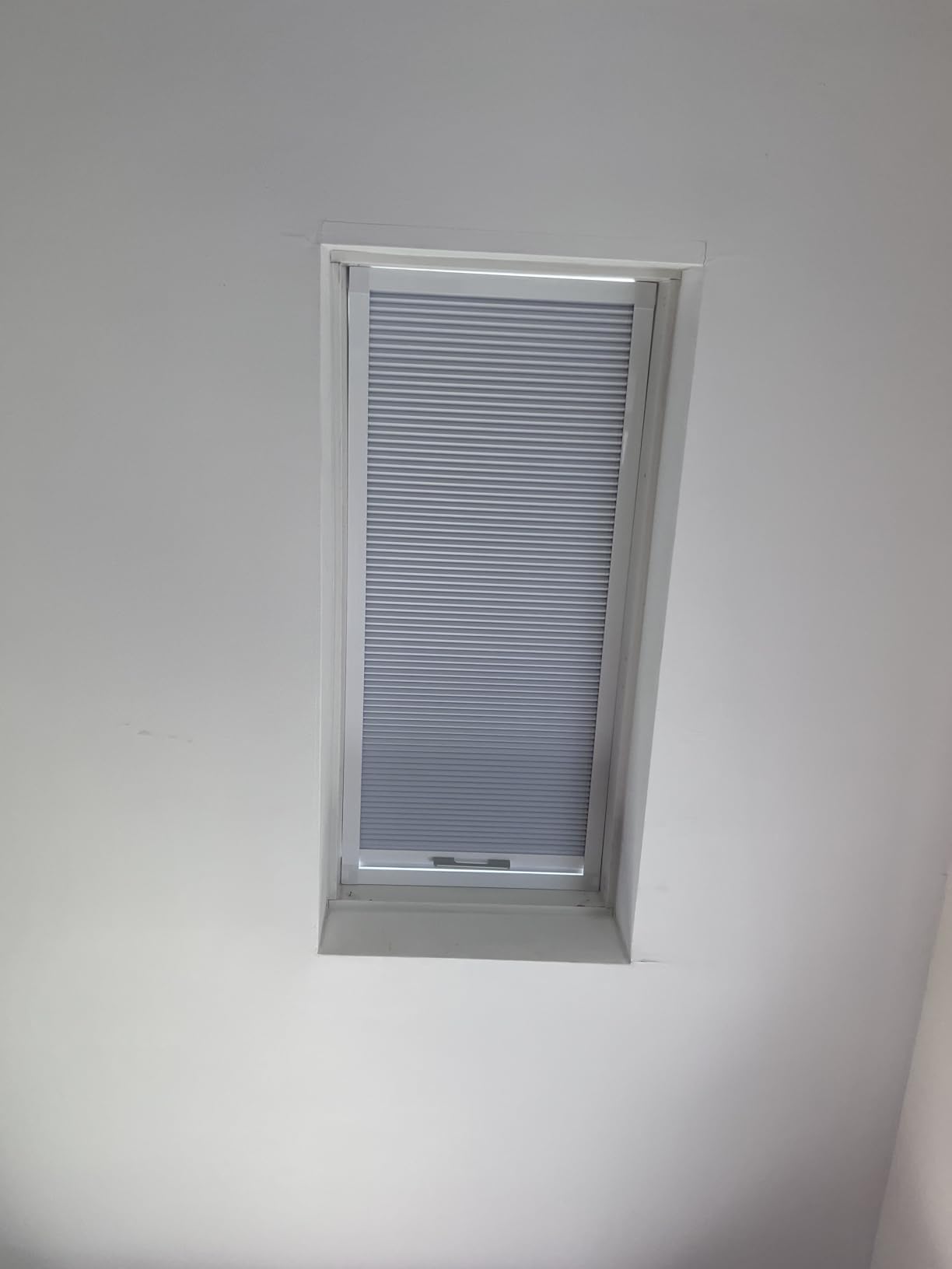 Skylight Blackout Window Blinds & Shades, Cordless Cellular Shades Thermal Insulation Honeycomb Blinds for Roof Inclined Plane Room Windows, Easy to Install - Custom Size (White) customer photo 2