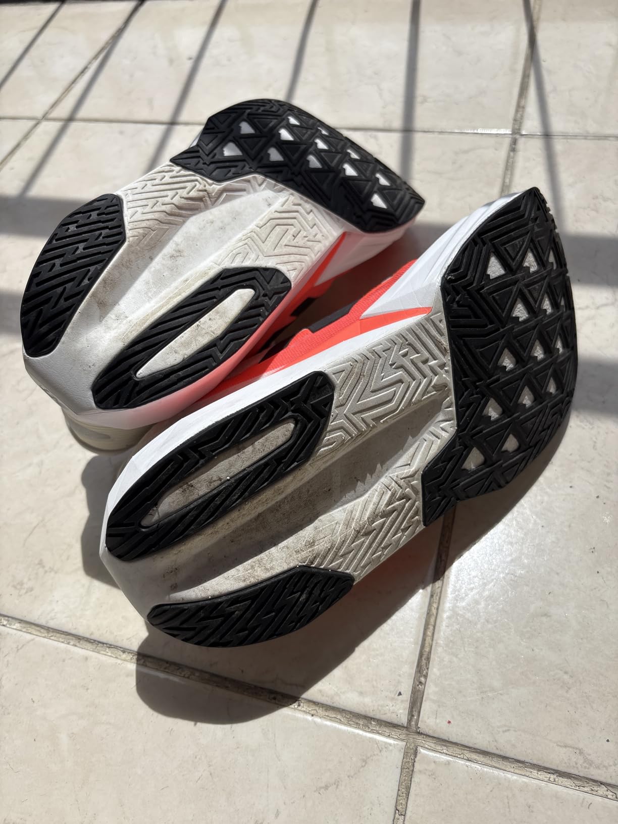 New Balance Men's FuelCell Rebel V5 customer photo 1