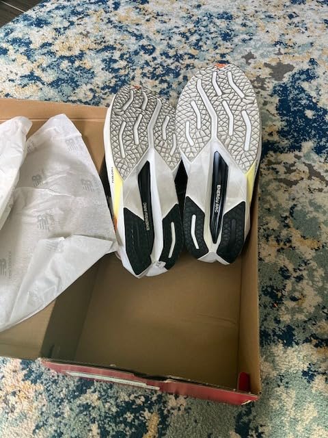 New Balance Men's FuelCell Supercomp Trainer V3 customer photo 1