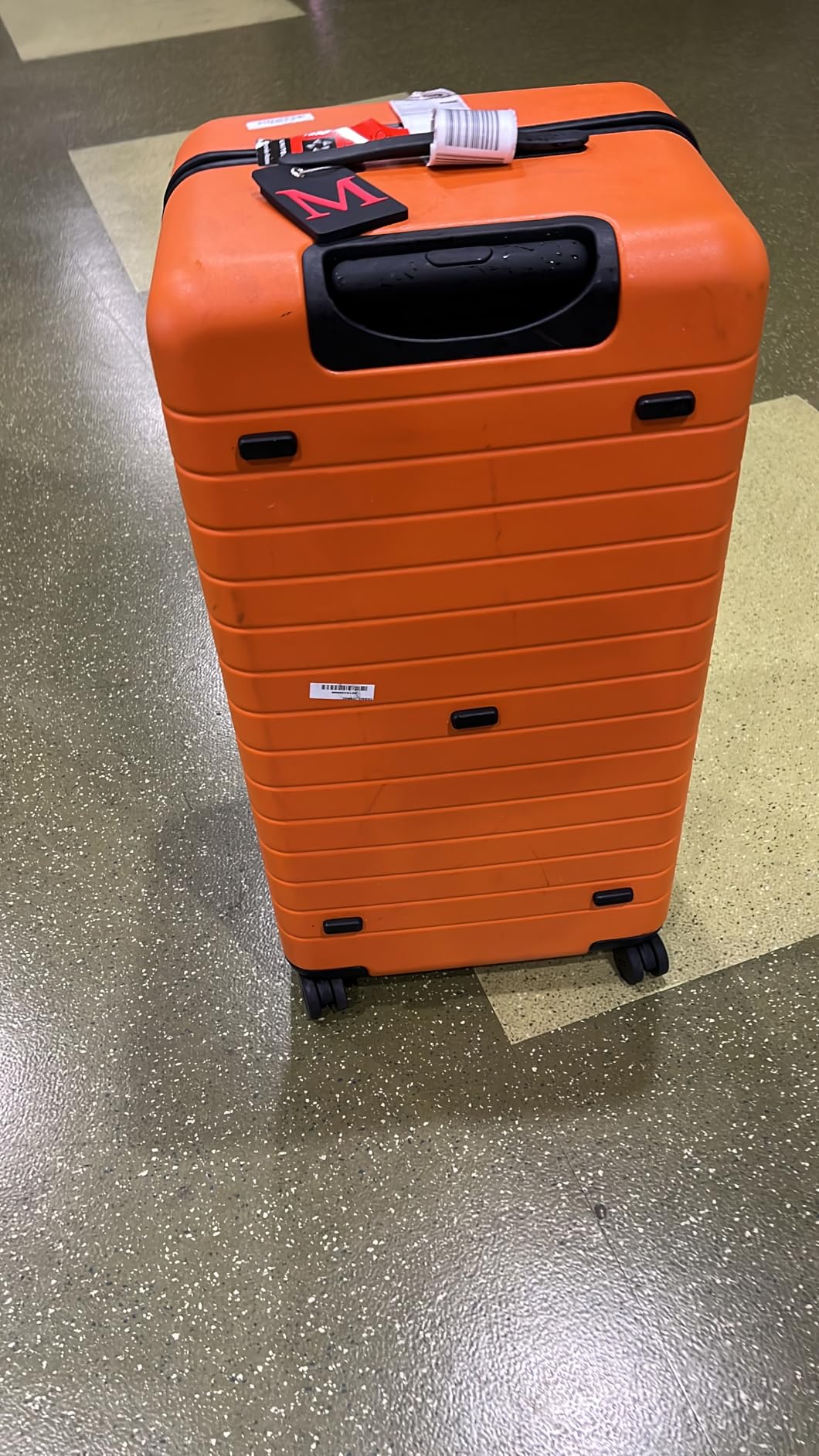 Away Large Checked Luggage, 29-inch Lightweight Hardside Spinner Suitcase customer photo 1