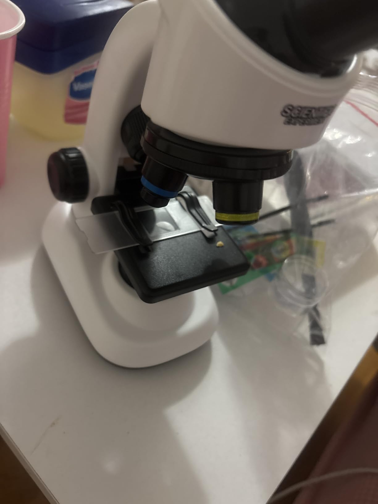 Kids Microscope,40-1600x Microscope Kit for Kids Beginners Children,STEM Kit,Prepared Slides,LED Light and Configured Various Operating Tools- Science Experiment Toy for Kids Ages 6-12 customer photo 1