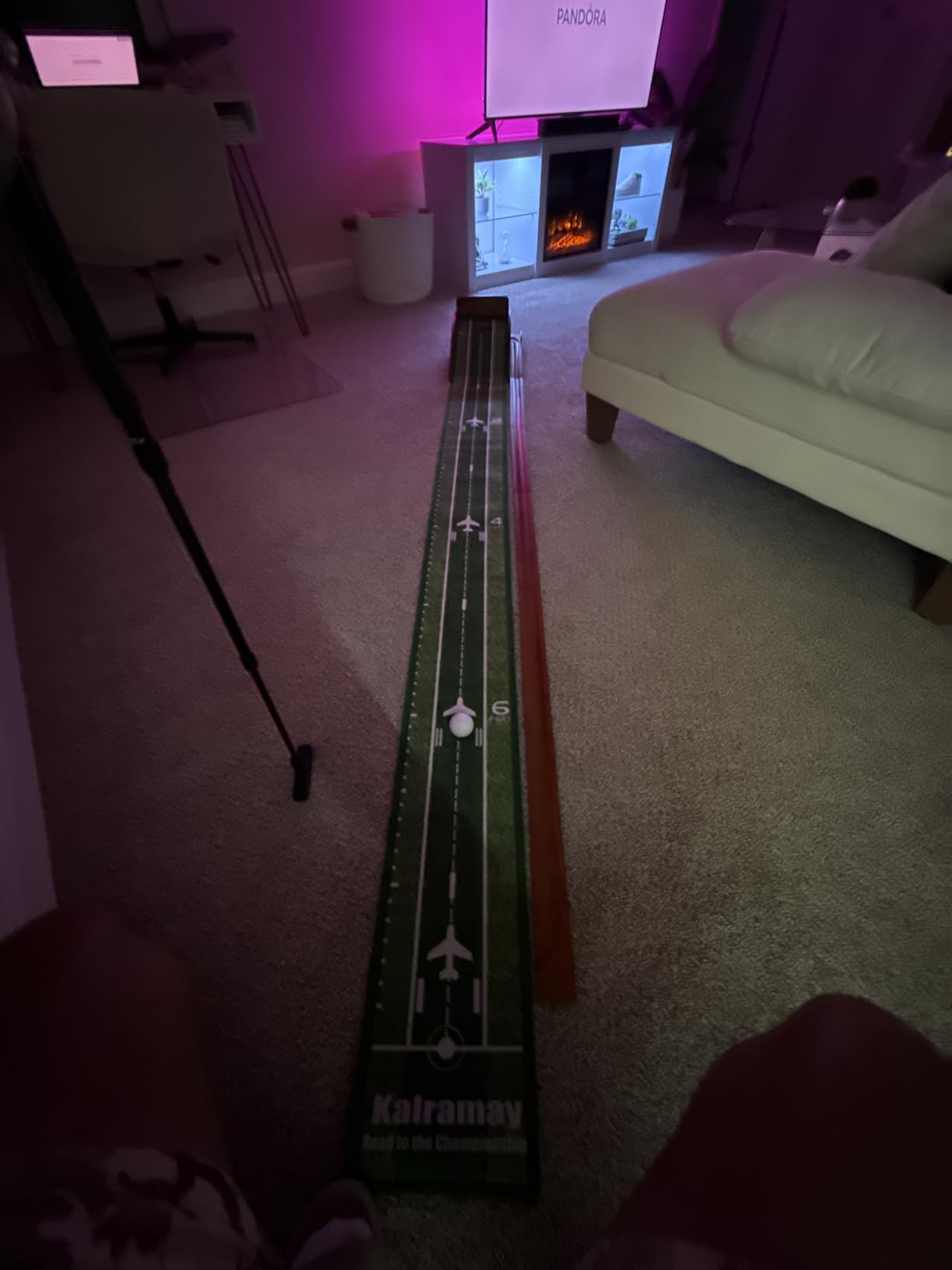 Kalramay Putting Green Indoor Golf Putting Mat – Easy to Assemble with Automatic Ball Return, Wrinkle-Free Close to Real Green Speed, Suitable for Office, Recreation Room, Patio customer photo 2