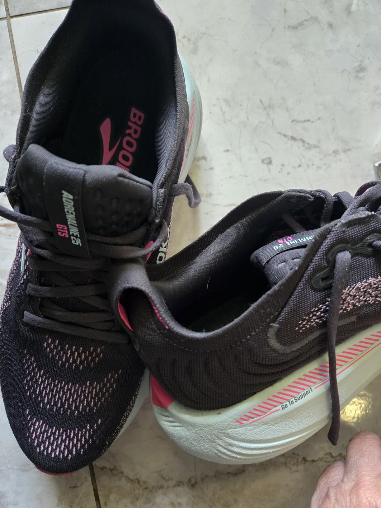 Brooks Women's Adrenaline GTS 25 Running Shoe customer photo 1