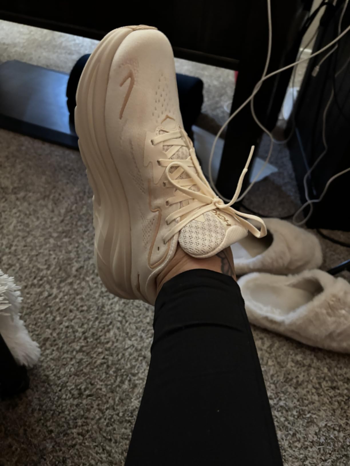 Hoka Womens Clifton 10 customer photo 1