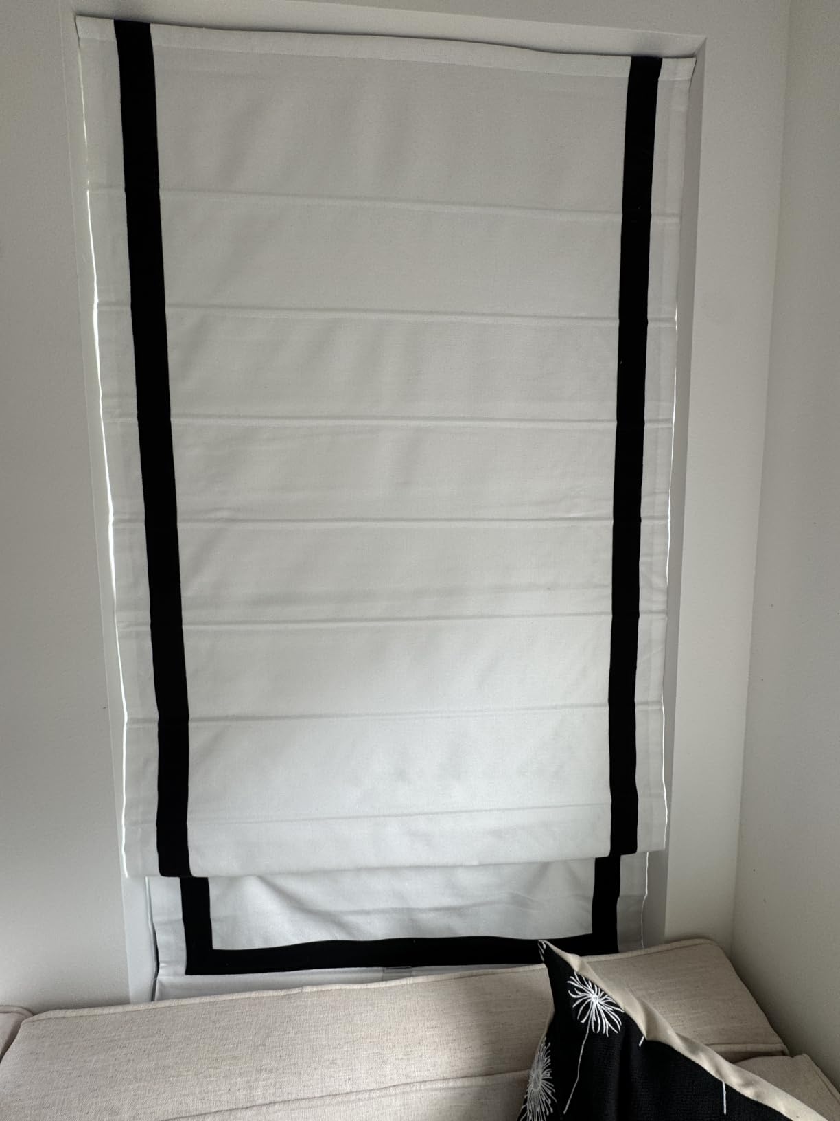 DEJAVU Cordless Bamboo Roman Shades, Blackout Light Filtering Blinds for Indoor Windows, Natural Woven Shades With Valance for Patio, Doors, Easy to Install, Pecan Color customer photo 2