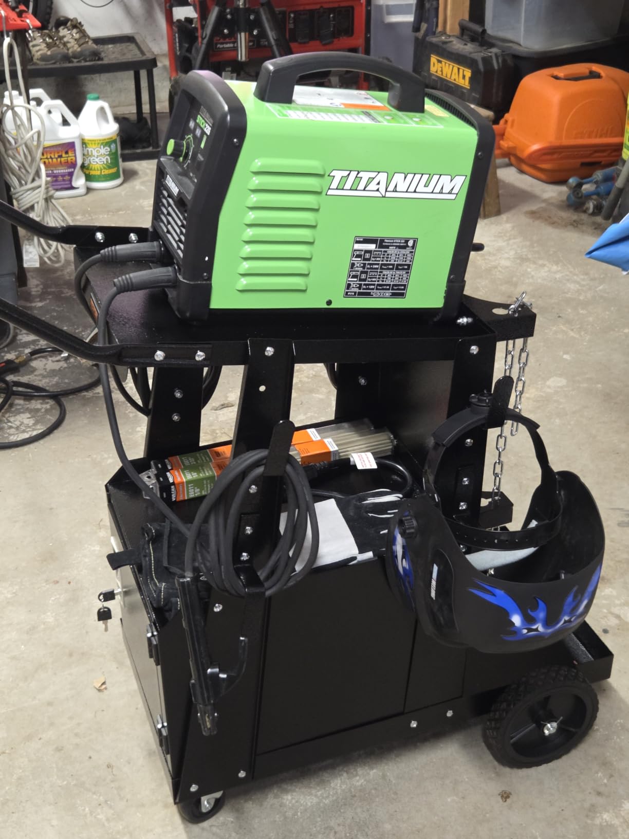 VEVOR Welding Cart 2 Drawers Welder Cart Heavy Duty with Lockable Cabinet customer photo 2