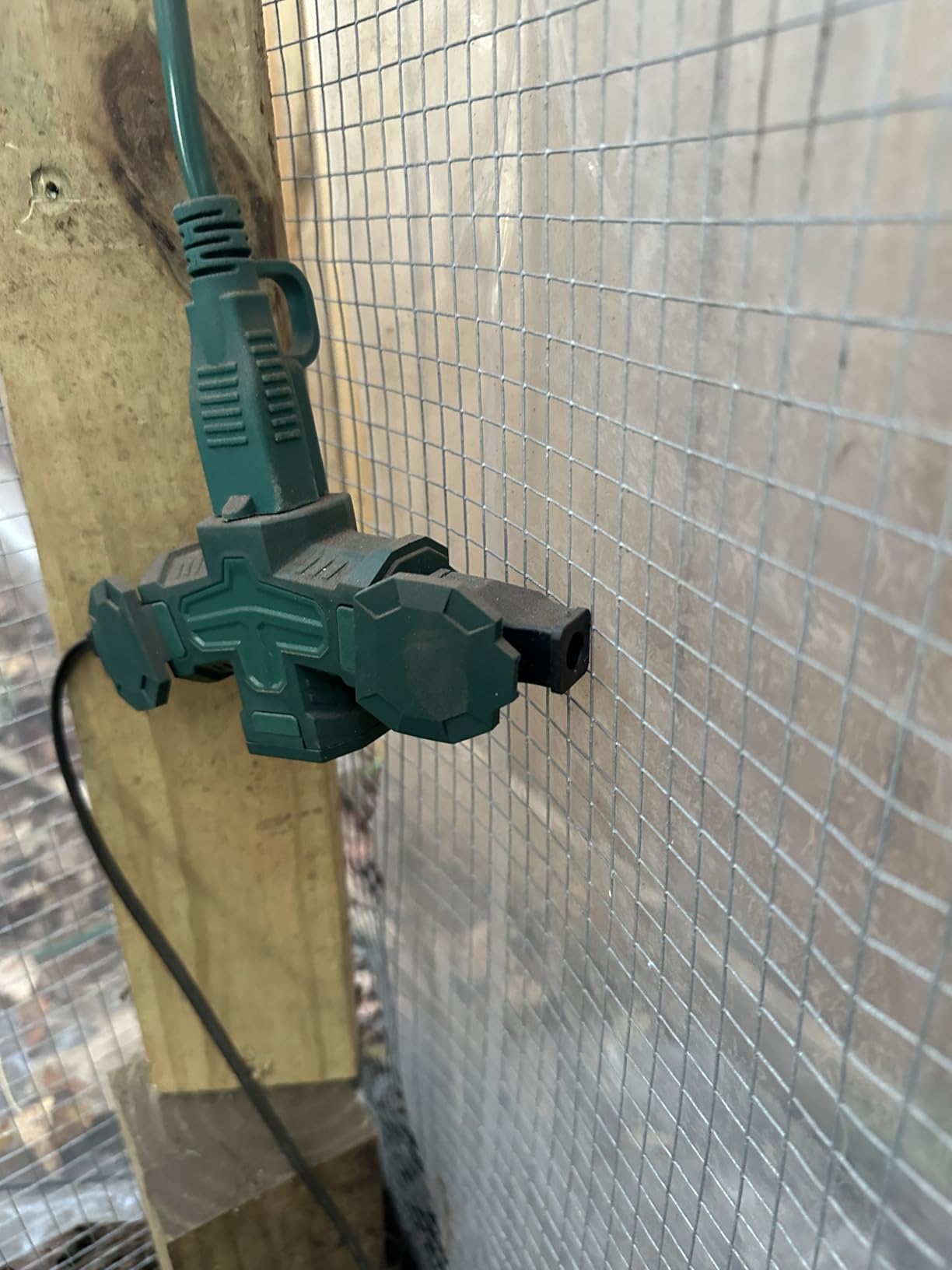 RentACoop LG Thermo Bucket Belt Chicken Waterer Heater with Insulated Wrap customer photo 2