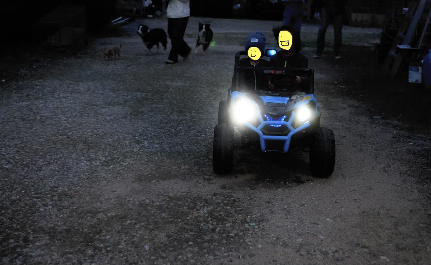 Qaba 24V 2 Seater Ride on Car Electric Off-Road UTV Truck Ages 3-8 White customer photo 1