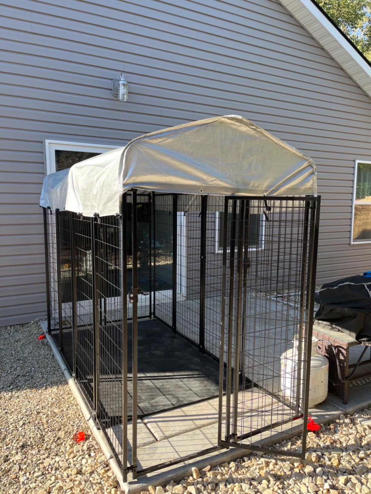 HITTITE 8x4x6 FT Large Outdoor Dog Kennel, Expandable Modular Dog Kennel Outside, Heavy Duty Welded Wire Steel Dog Run Dog Playpen Fence with Gray Roof Cover for Backyard customer photo 1