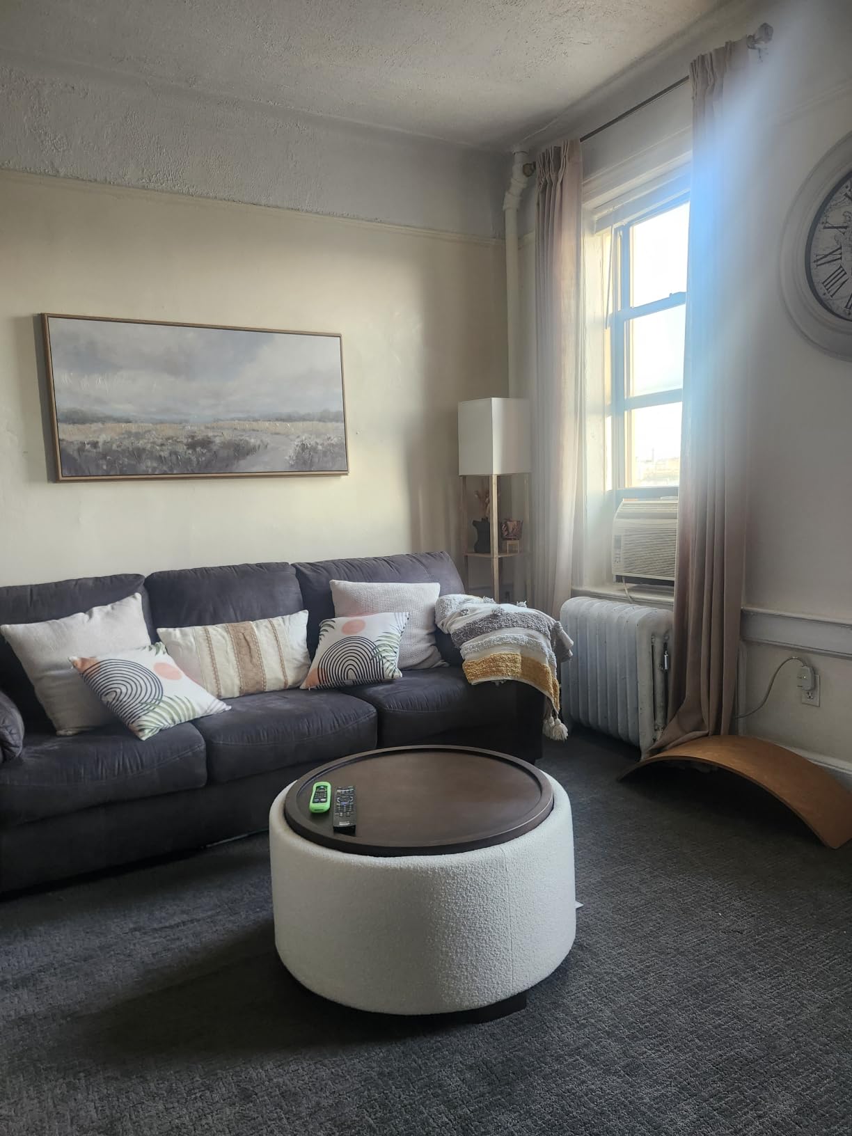 Zihanhome 30 Inch Round Storage Ottoman, Ottoman Coffee Table with Lift Off Lid, Boucle Modern Ottomans with Storage for Living Room, Bedroom, Apartments (Beige) customer photo 1