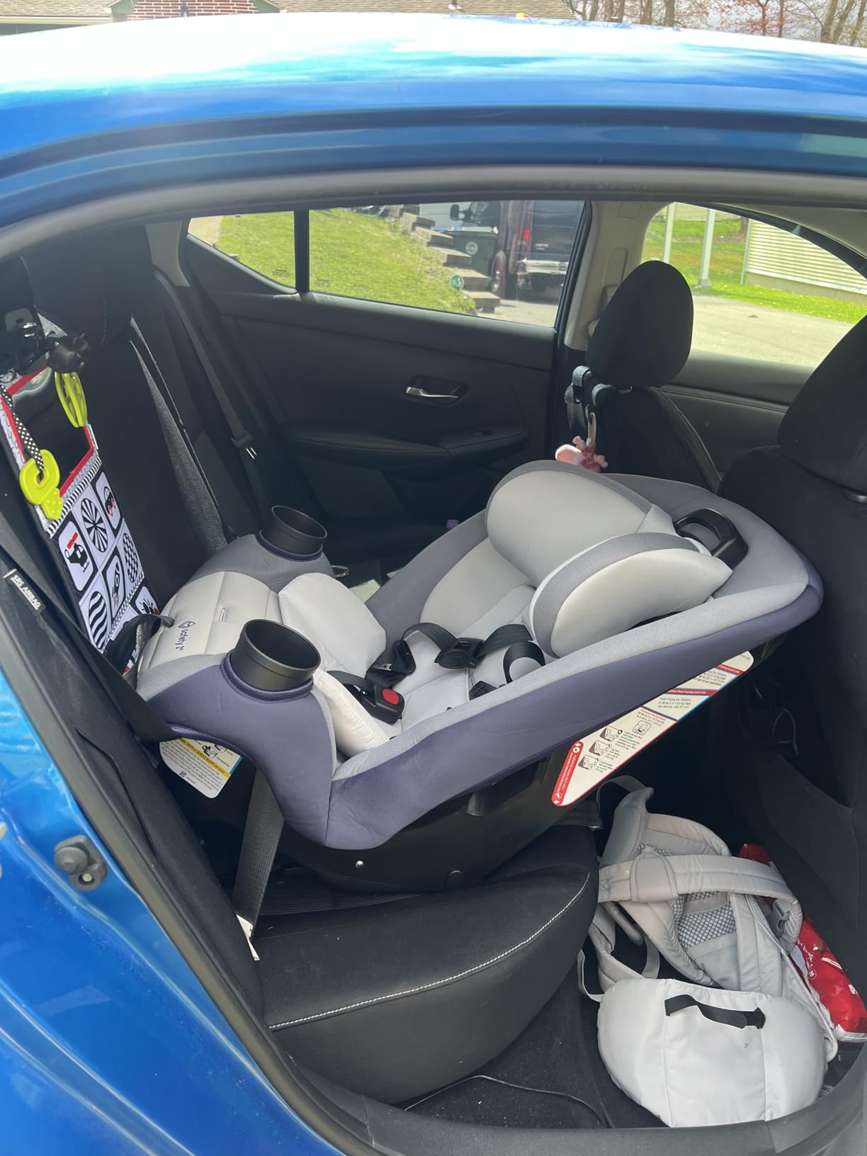 Safety 1st Ellaris 3-in-1 Convertible Car Seat, Slim Fit Design, Rear & Forward-Facing, 5-Position Headrest, Travel-Friendly with Machine-Washable Seat Pad, Peacock Blue customer photo 1