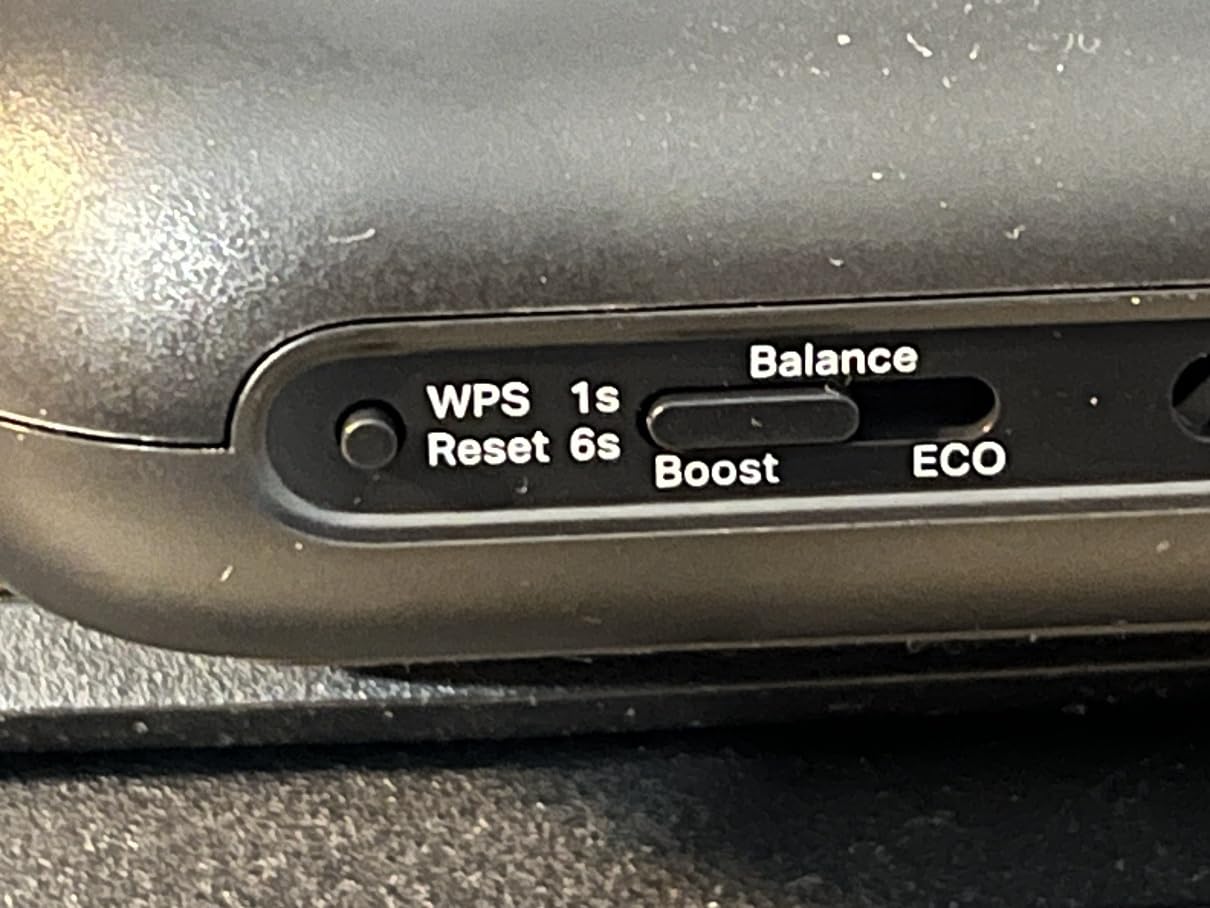 TP-Link Roam 6 AX3000 Dual-Band Wi-Fi 6 Travel Router (TL-WR3002X) customer photo 2