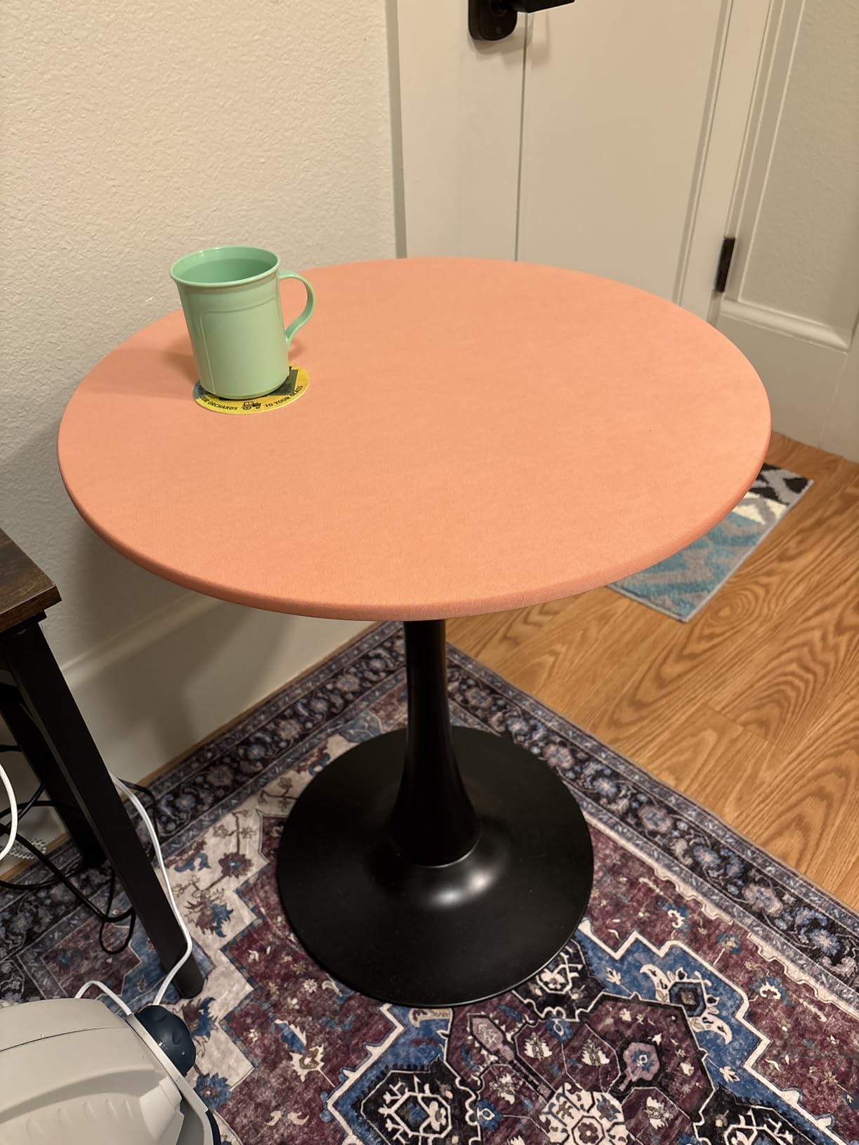 Round Dining Table, 31.5