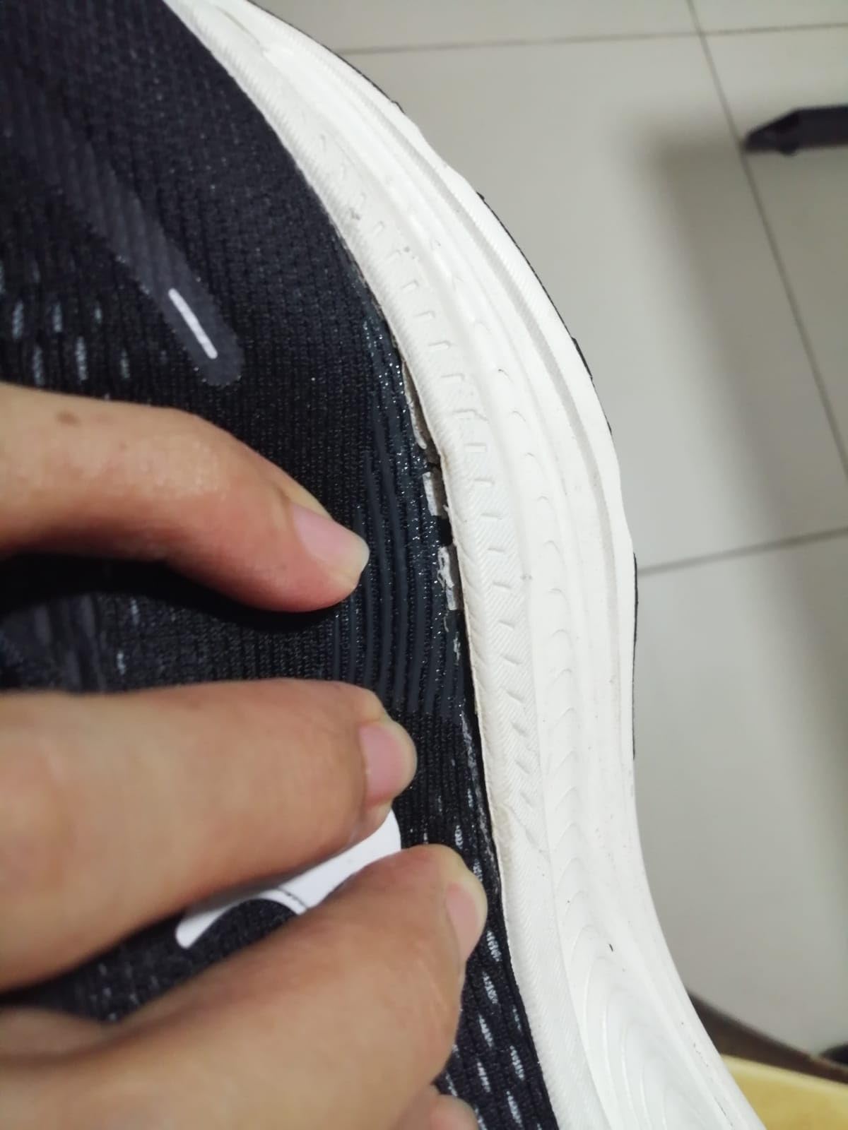 Nike Men's Vomero 18 Road Running Shoe customer photo 1