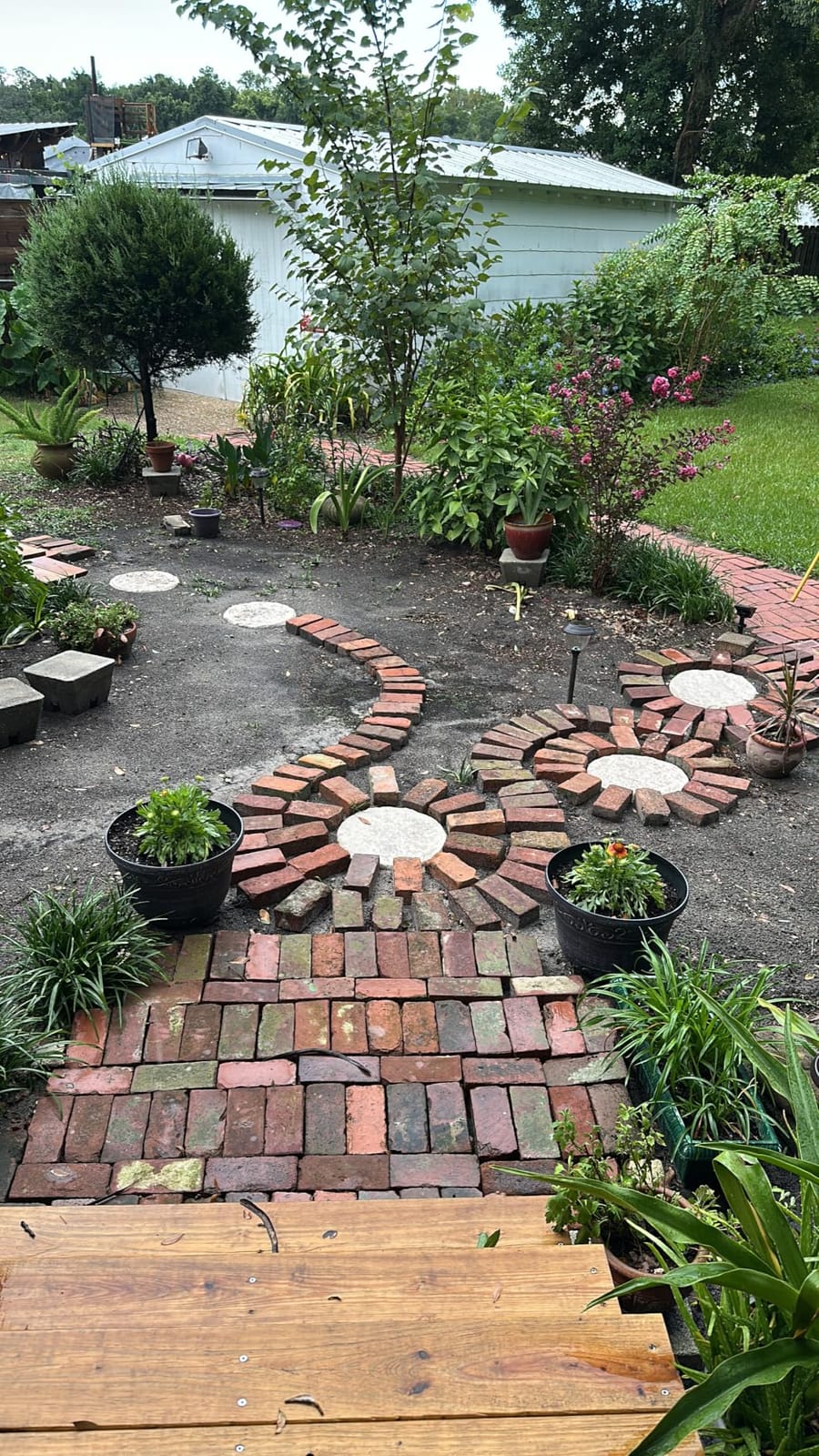 4Pcs Large Stepping Stones Outdoor Garden Walkway, Durable Plastic Pavers for Patio, Pathway, and Landscaping, Weatherproof Stepping Stones with Ground Stakes for Easy Installation customer photo 2