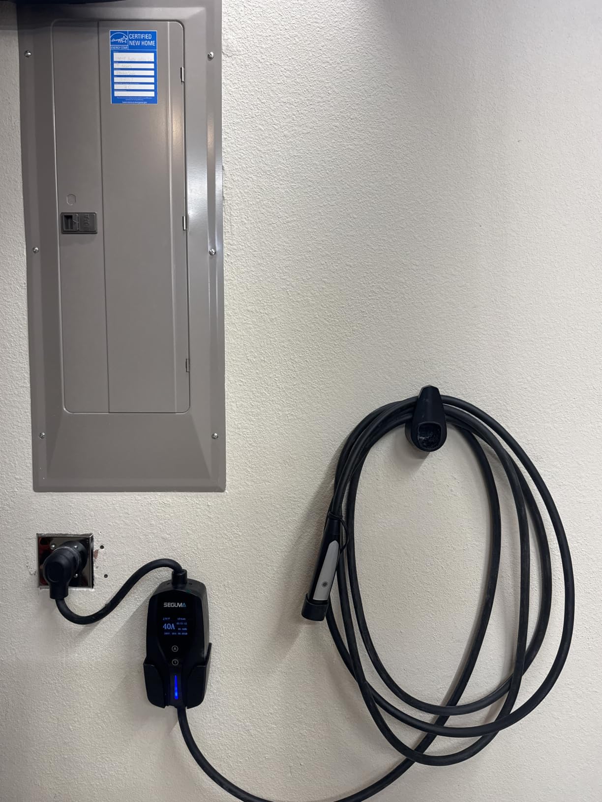SEGUMA Level 2 EV Charger for Tesla, 40A/9.6kW NACS Charger w/NEMA 14-50 customer photo 1