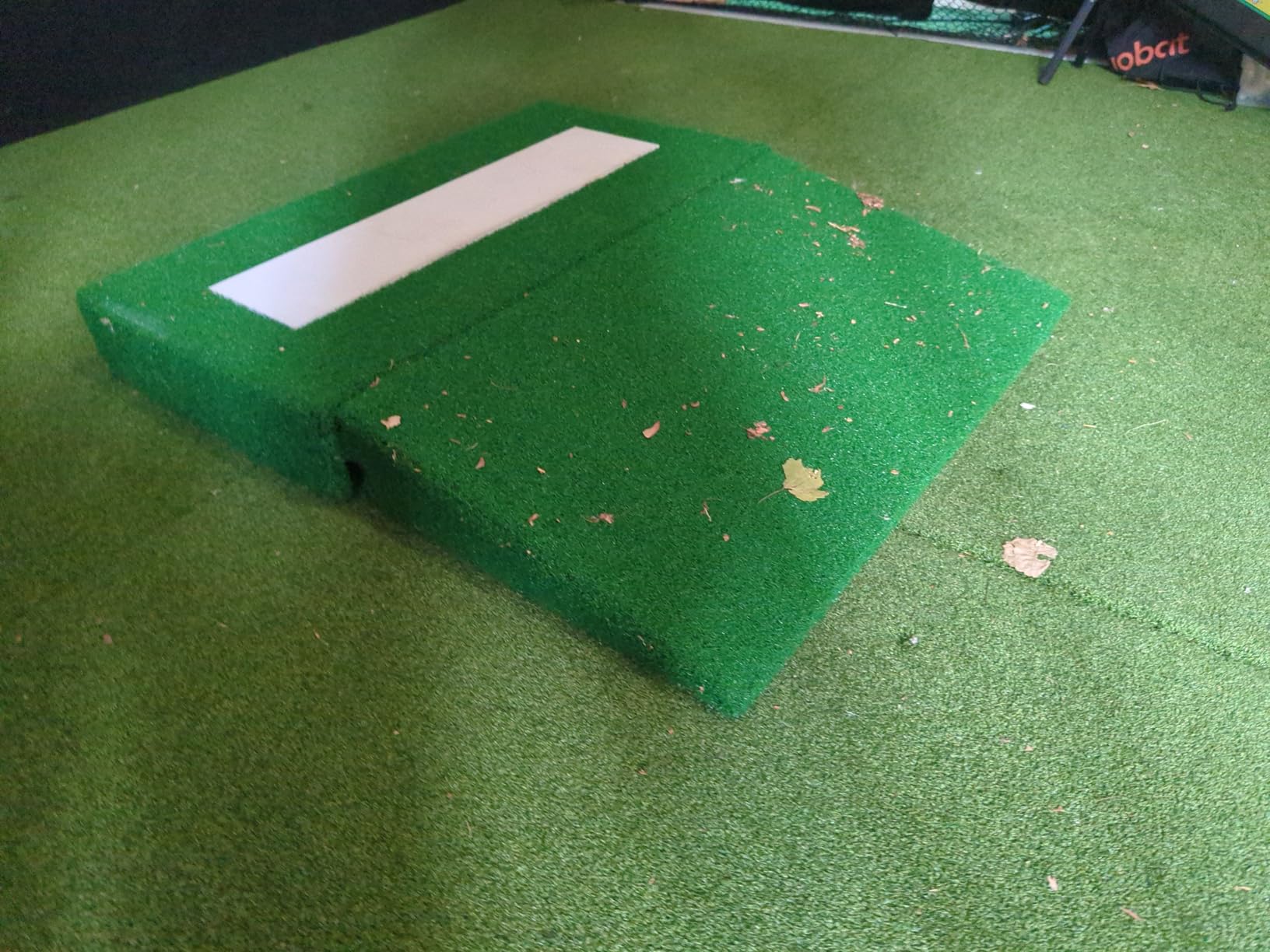 Pitching Mound, Training Equipment, Baseball Pitcher's Mound with Carry Handle and Regulation Pitching Rubber customer photo 2