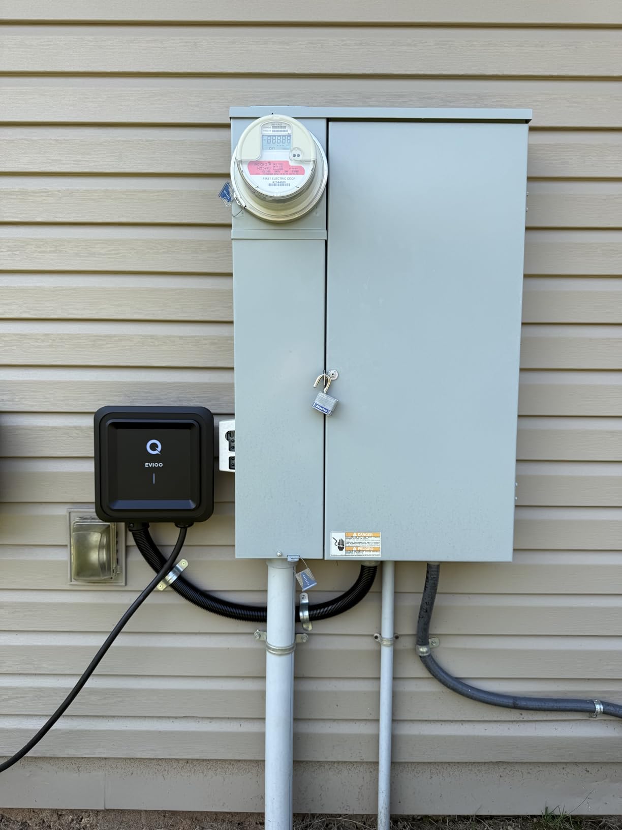 EVIQO Level 2 EV Charger NACS 48A - Hardwired 240V Wall Charging Station customer photo 2