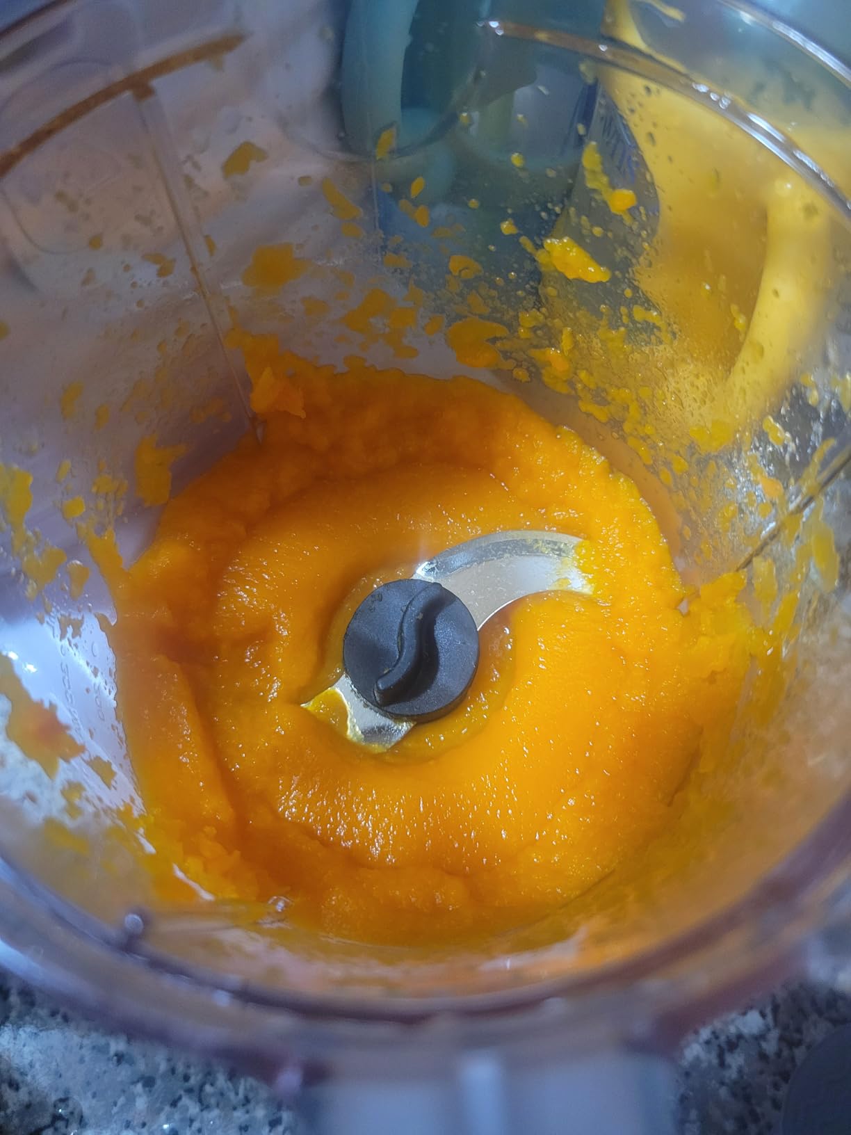 MOMYEASY Baby Food Maker, Baby Food Processor with Steam & Grinding customer photo 2