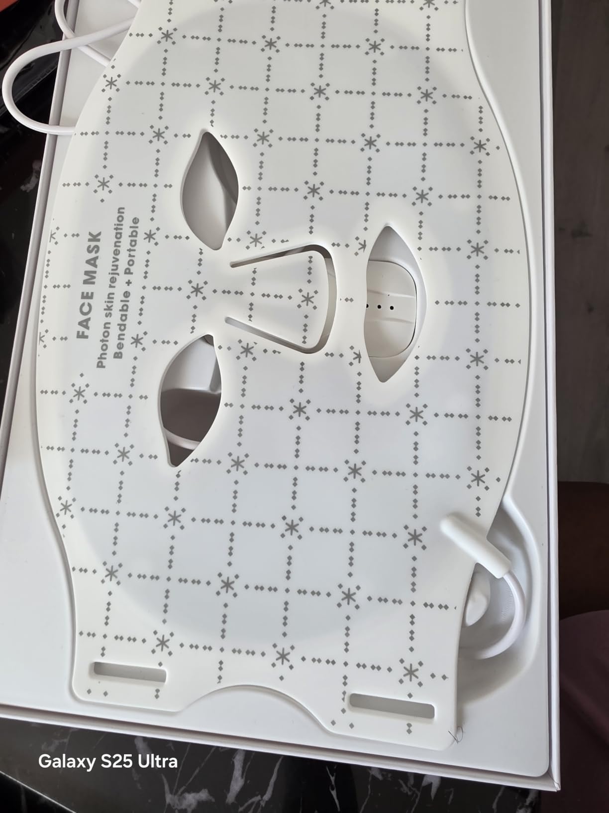 FDA-Cleared LED Light Therapy Mask, 7-Color Red Light Therapy for Face Anti-Aging, Wrinkle Reduction & Acne, Rechargeable Soft Silicone Home Skincare Device customer photo 2