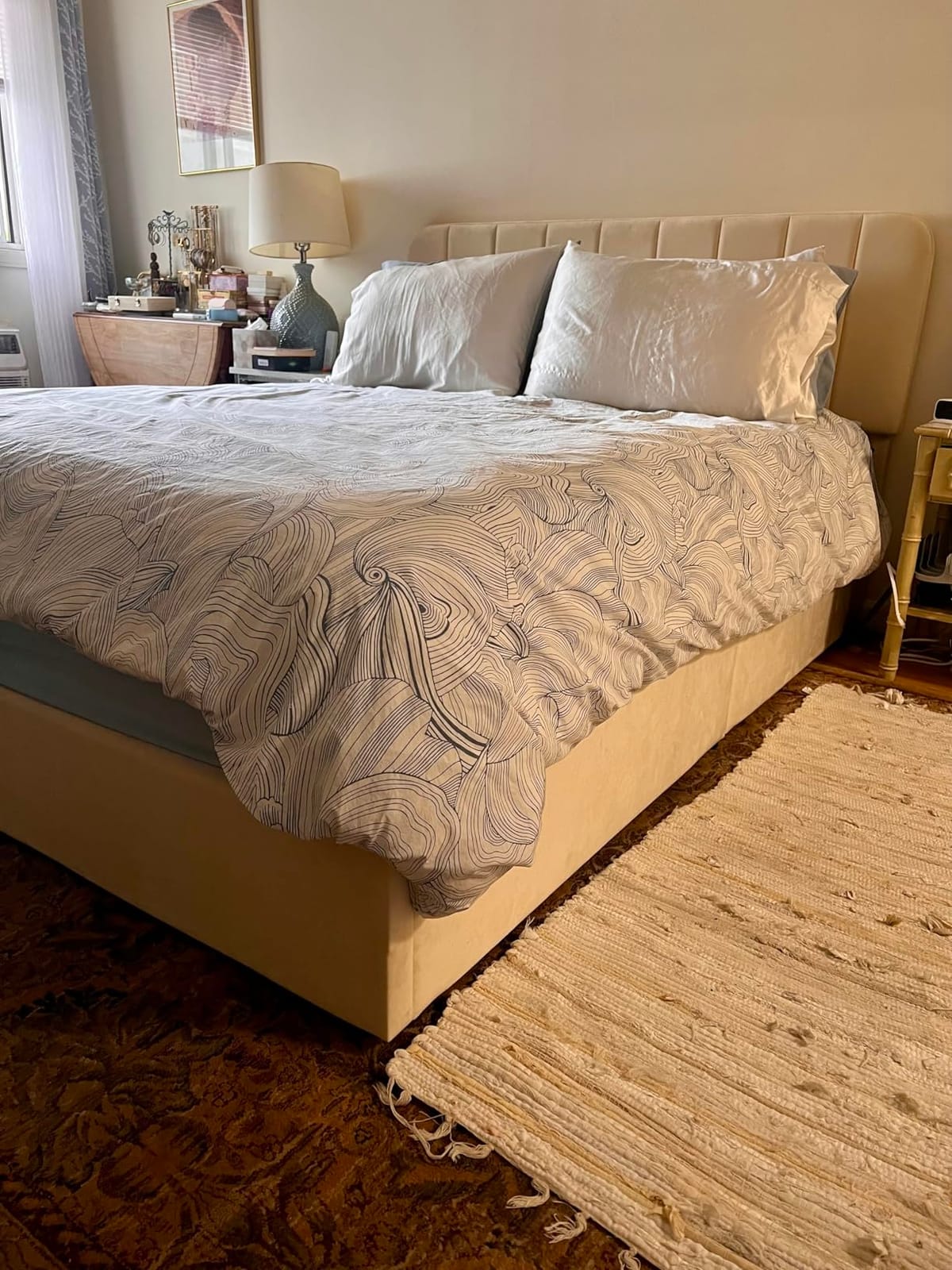 VECELO Queen Size Upholstered Bed Frame with 4 Drawers and Headboard, Velvet Platform Storage Bedframe, Wooden Slats Support, No Box Spring Needed, Beige customer photo 2
